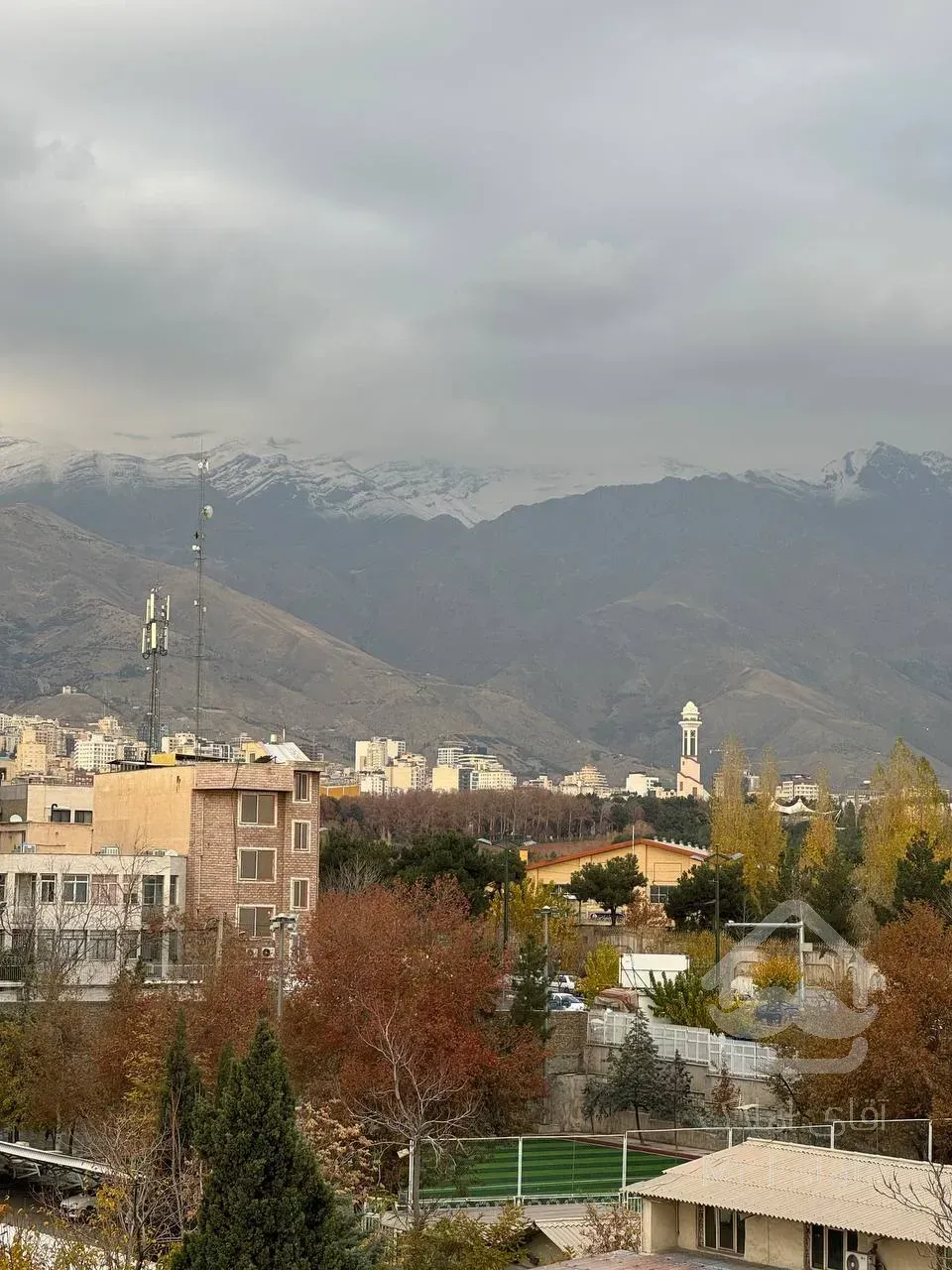 فروش ساختمان 5 طبقه تک واحدی 111 متری به صورت یکجا