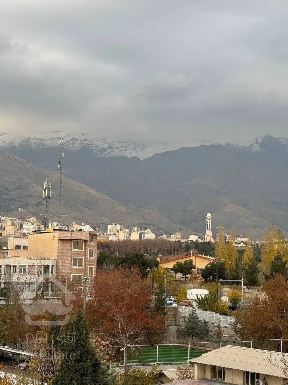 فروش،ساختمان 5 طبقه تک واحدی 111،متری به صورت یکجا