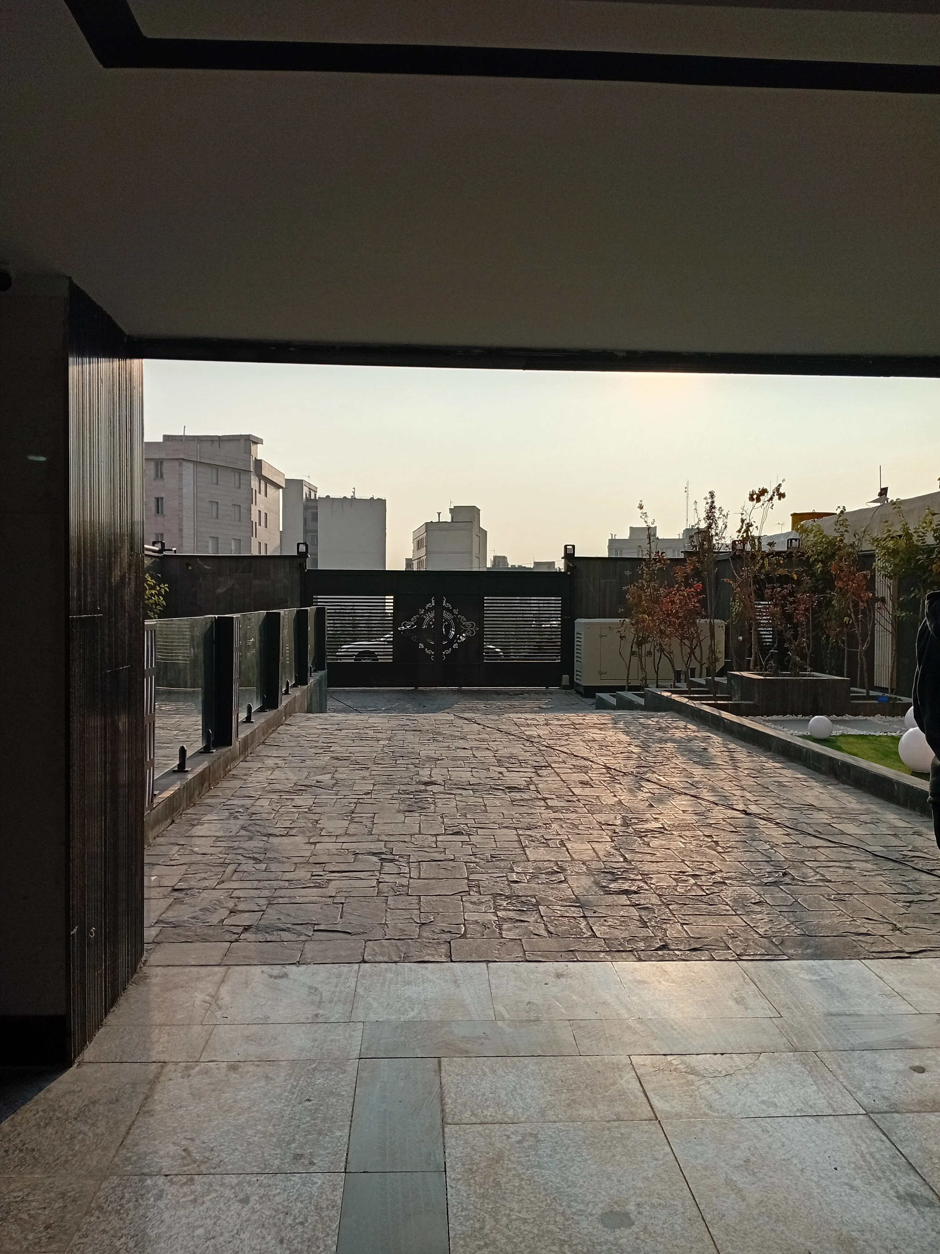 فروش واحد لوکس رونیکاپالاس در بلوارارتش