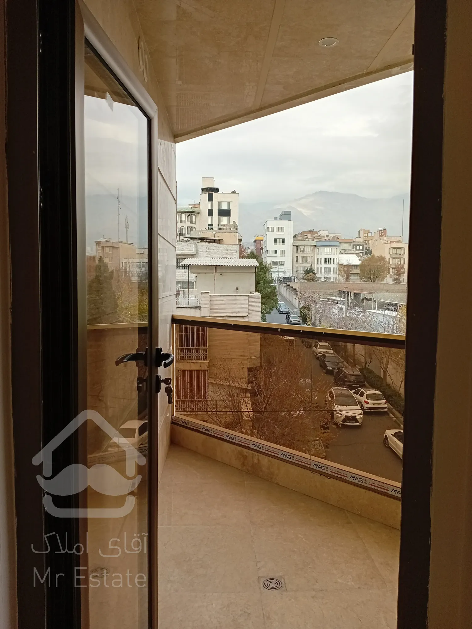 فروش آپارتمان مسکونی و تجاری به صورت یکجا