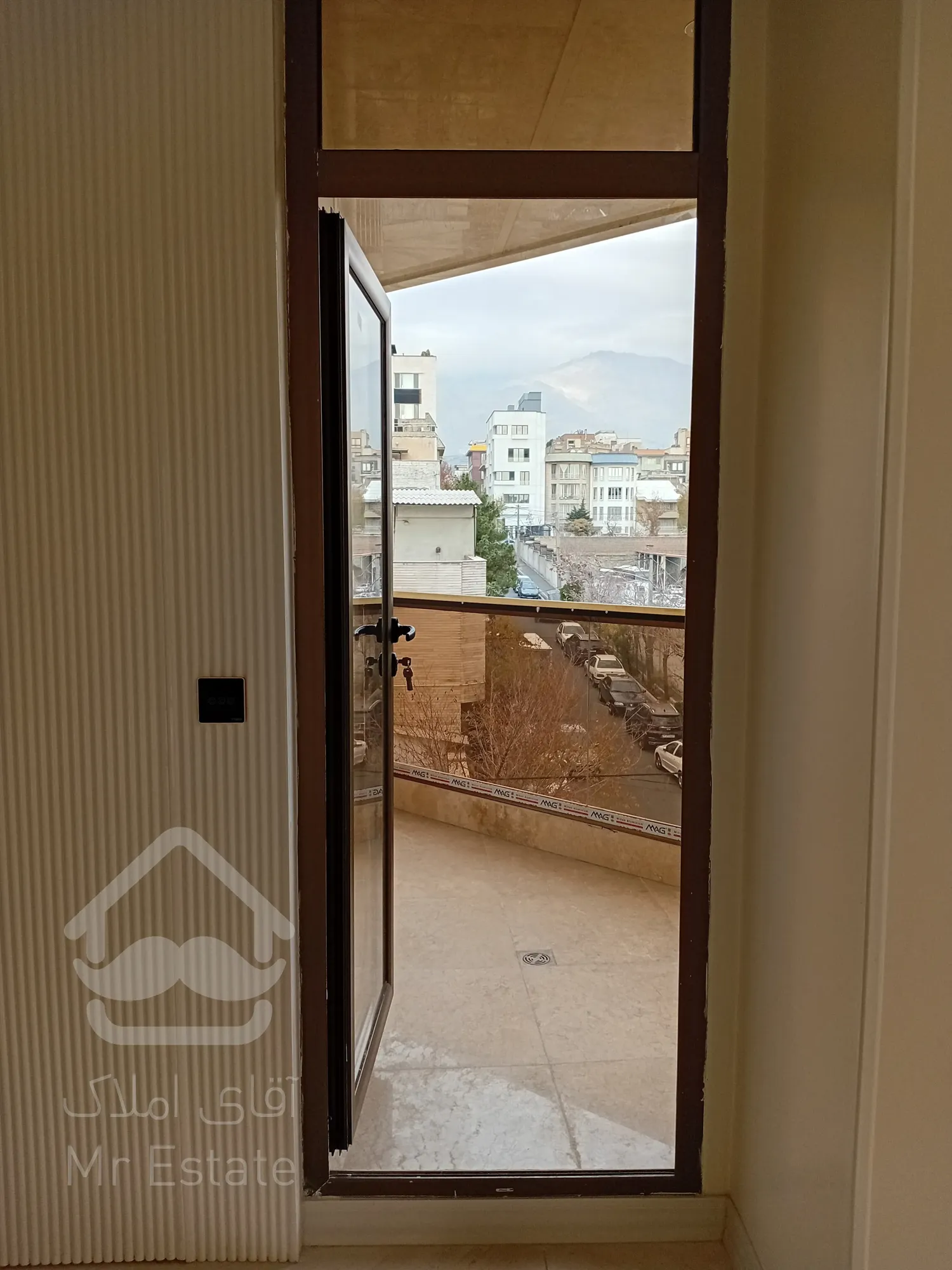 ۵ واحد مسکونی و ۲ واحد تجاری در سئول