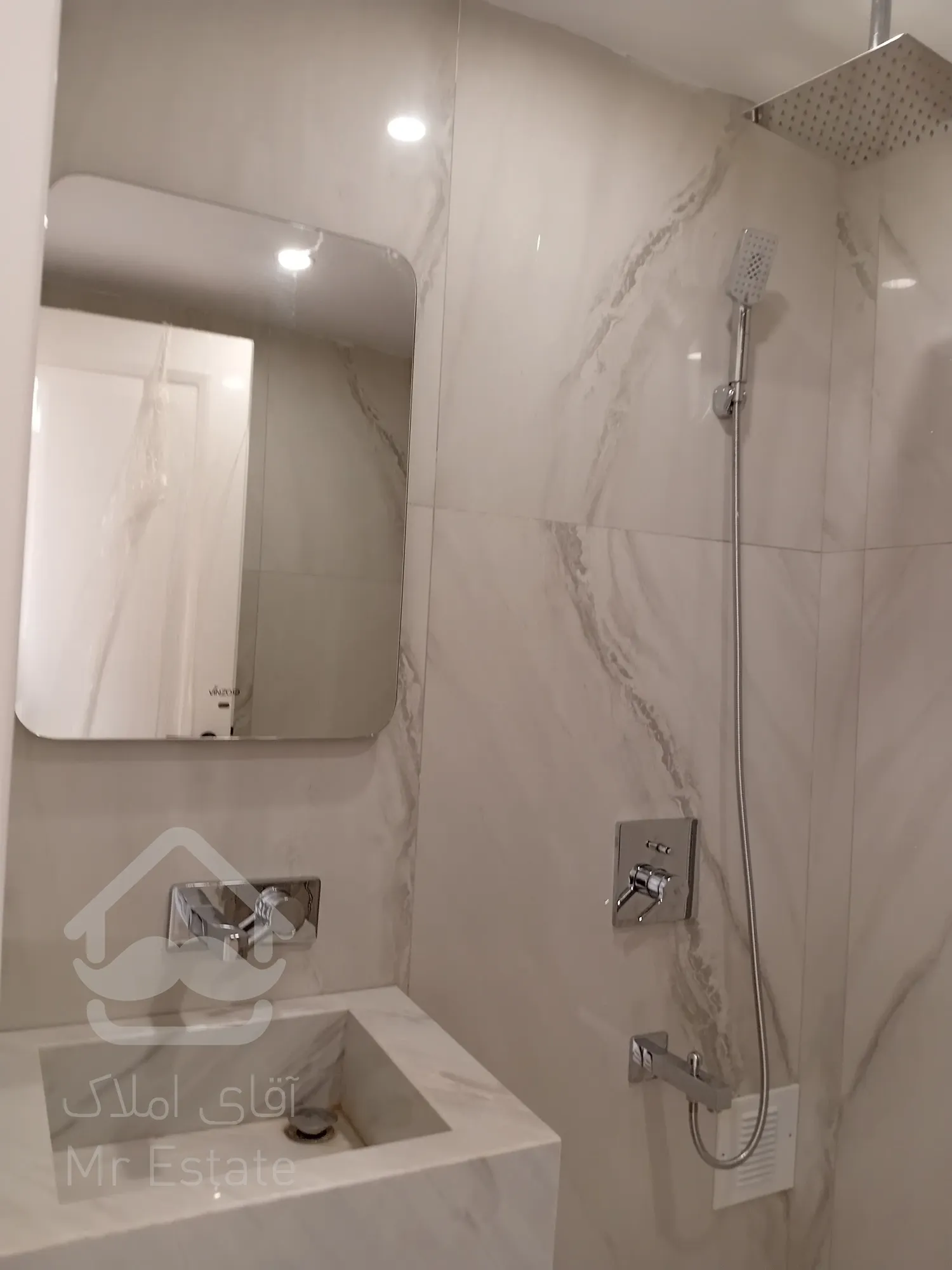 فروش آپارتمان مسکونی و تجاری به صورت یکجا