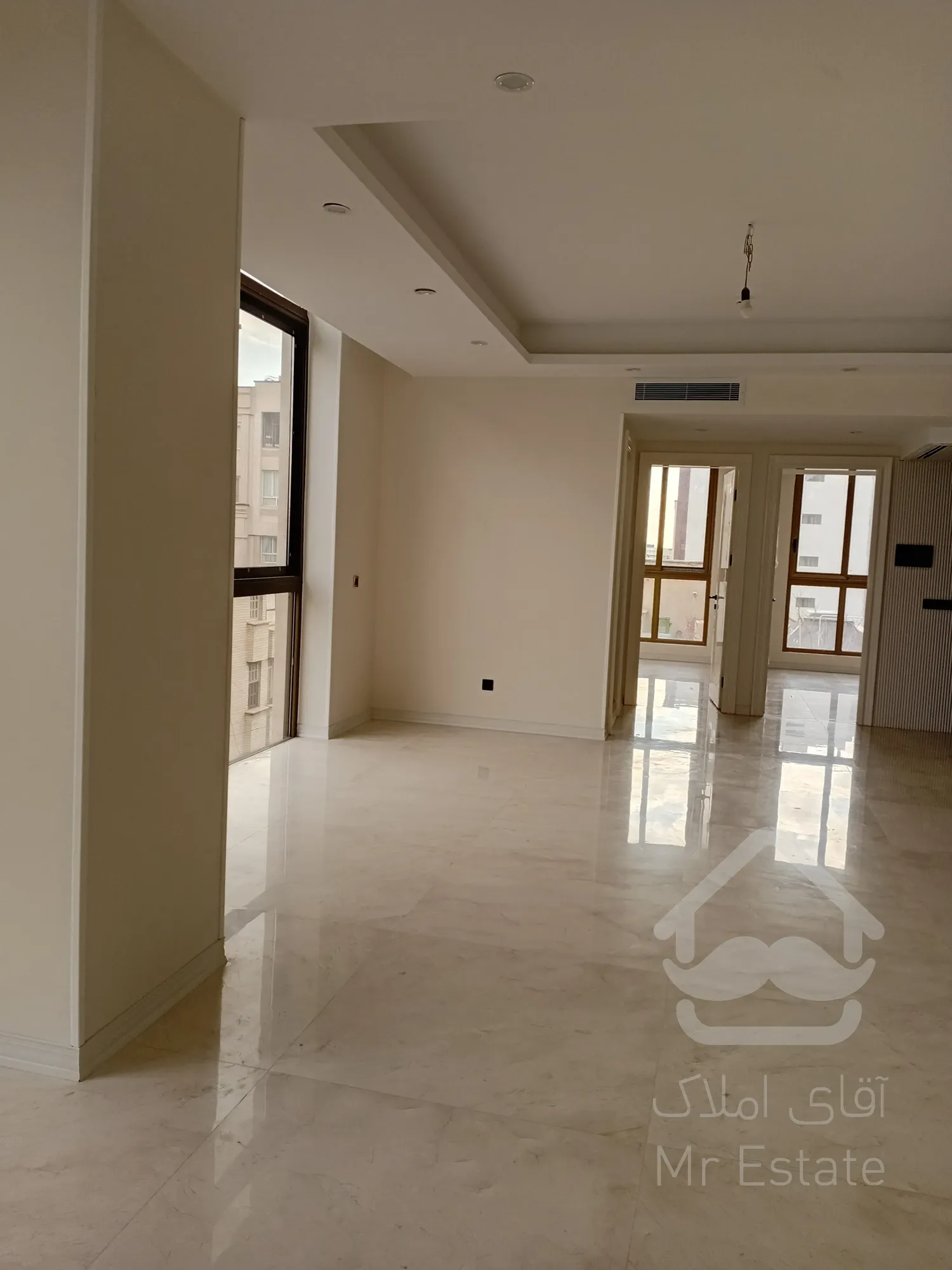 ۵ واحد مسکونی و ۲ واحد تجاری در سئول