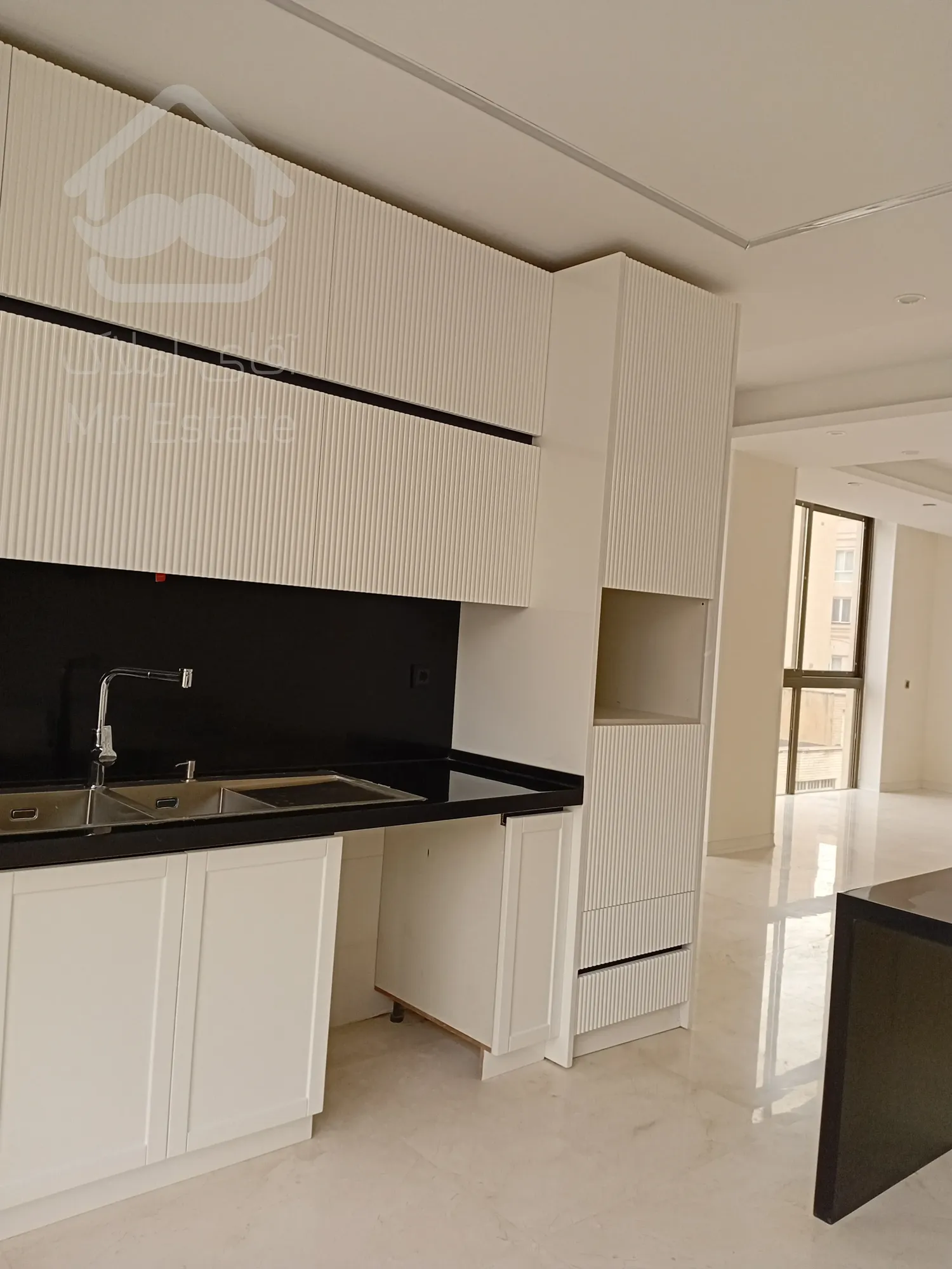 فروش واحد مسکونی و تجاری به صورت یکجا در سئول