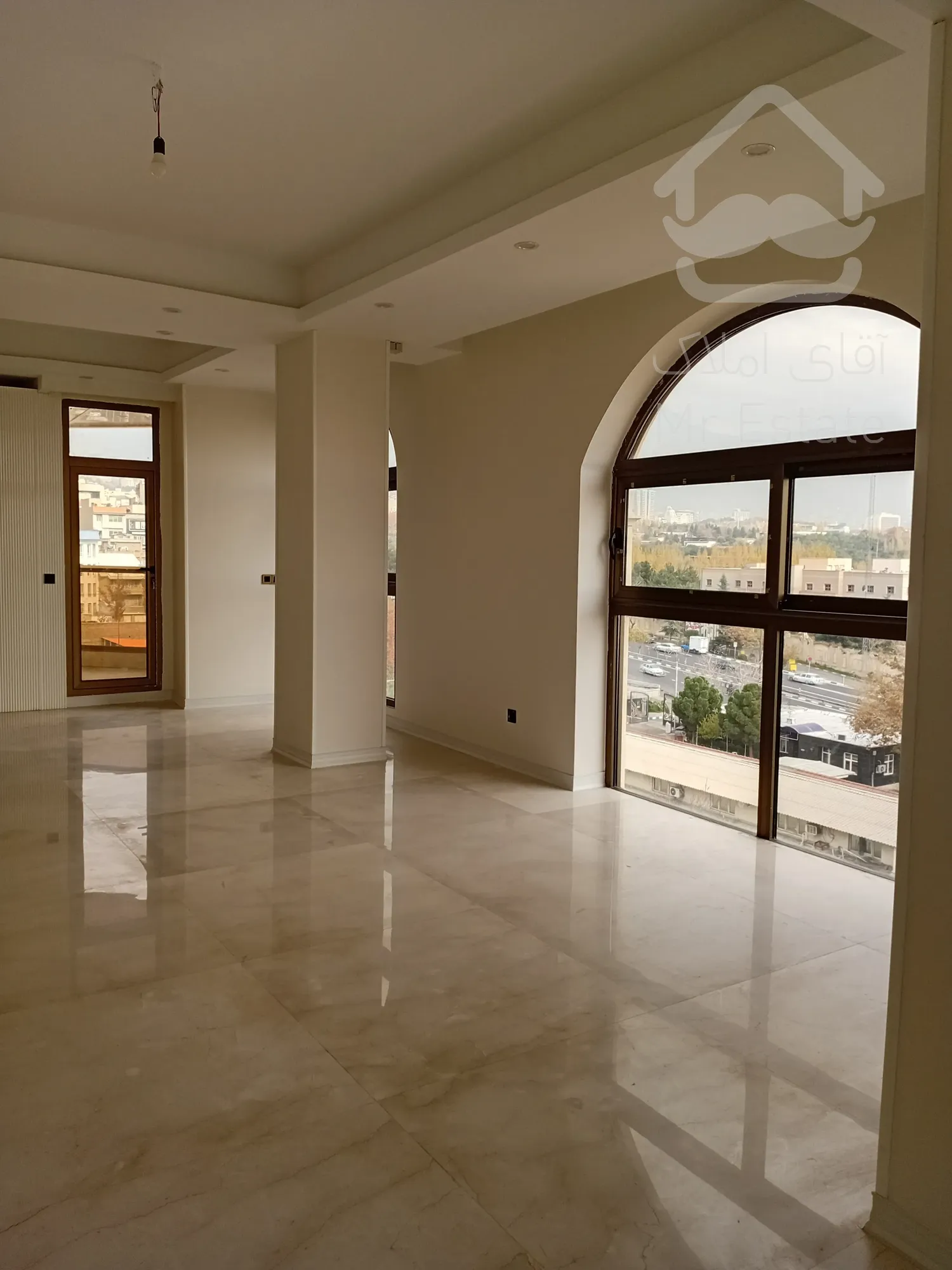 فروش آپارتمان مسکونی و تجاری به صورت یکجا