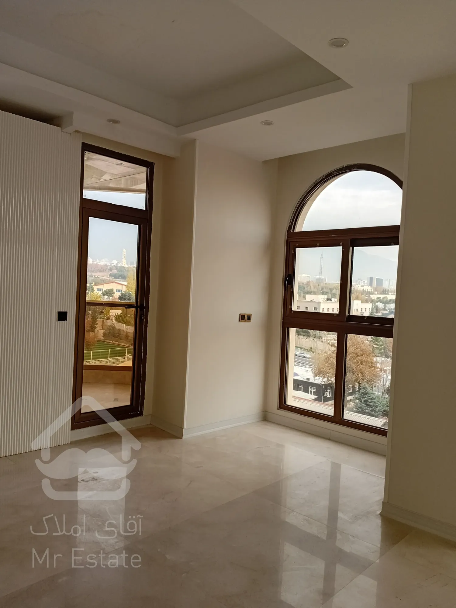 فروش آپارتمان مسکونی و تجاری به صورت یکجا