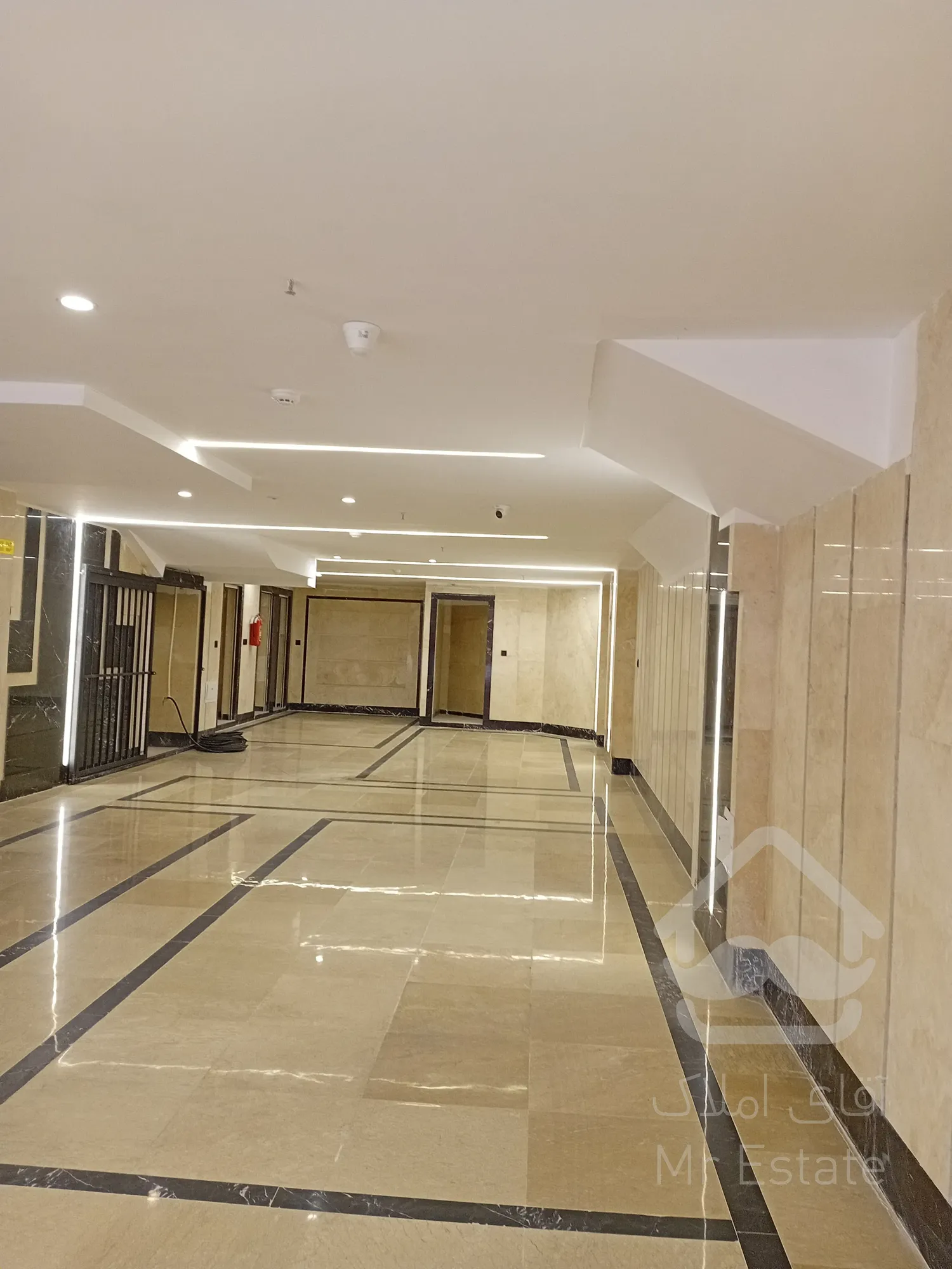 ۵ واحد مسکونی و ۲ واحد تجاری در سئول