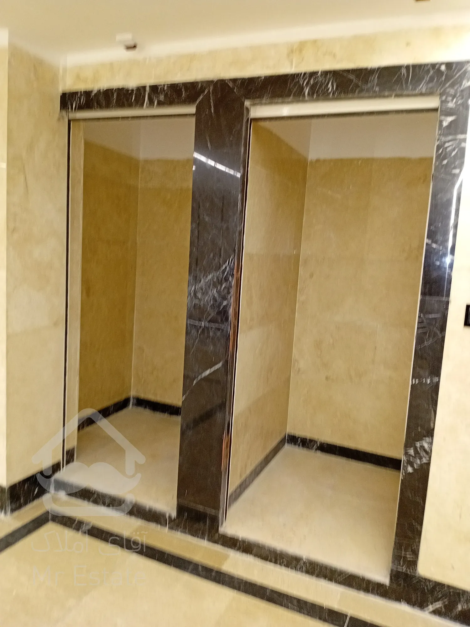 فروش واحد مسکونی و تجاری به صورت یکجا در سئول