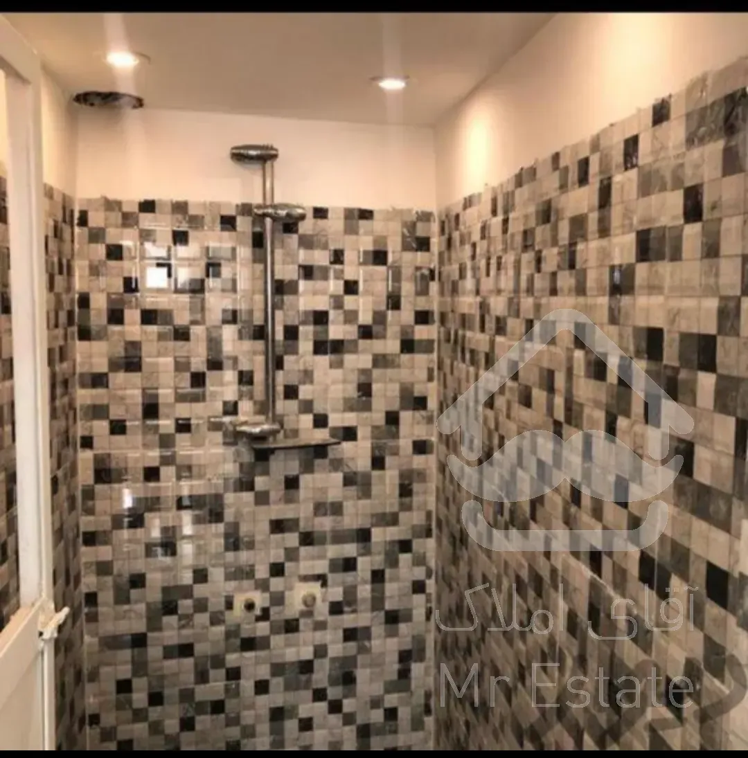 خانه‌ ویلایی نقلی شیک المهدی