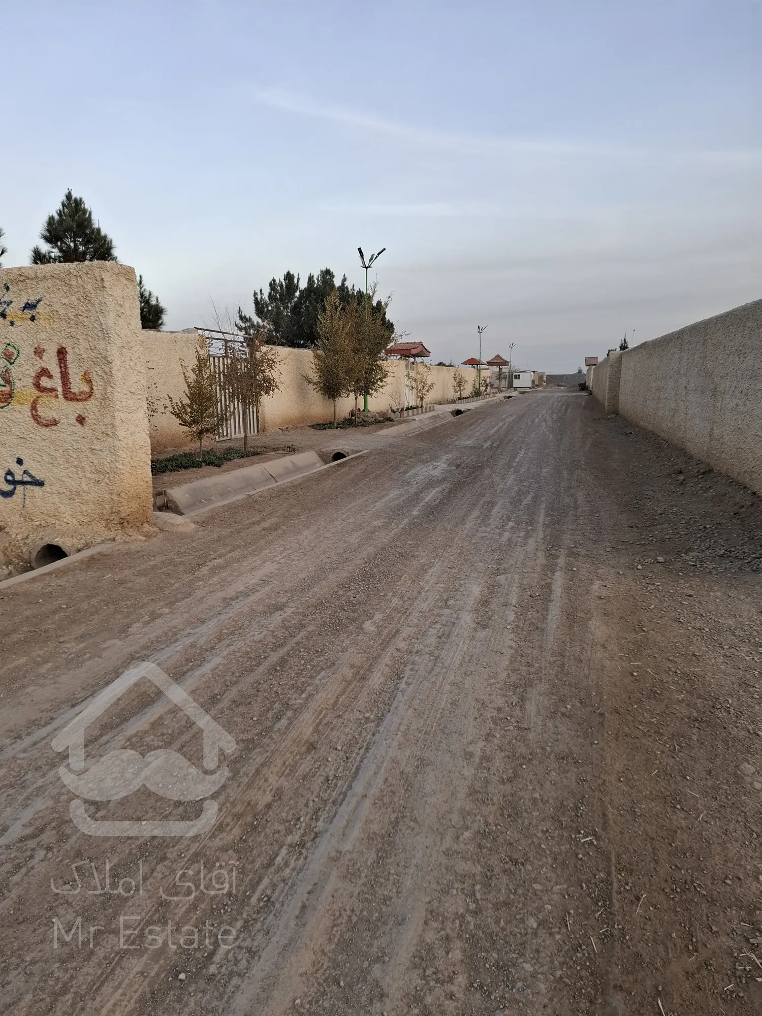 باغ ۱۰۰۰متری در مجموعه