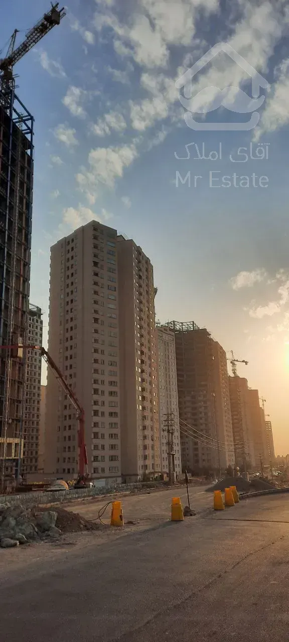 پیش فروش برج ۵۰ متری در مروارید شهر لاکچری سند تک برگ (قیمت در حال حاظر متری ۵۲ میلیون)