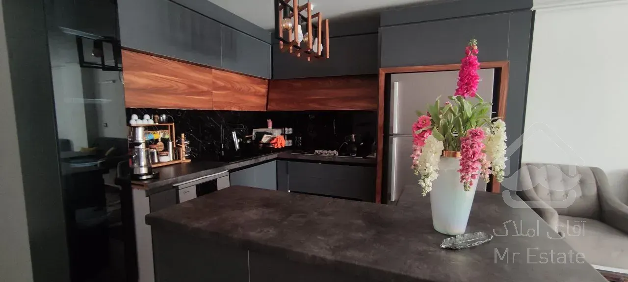 90 متری نوساز جولان