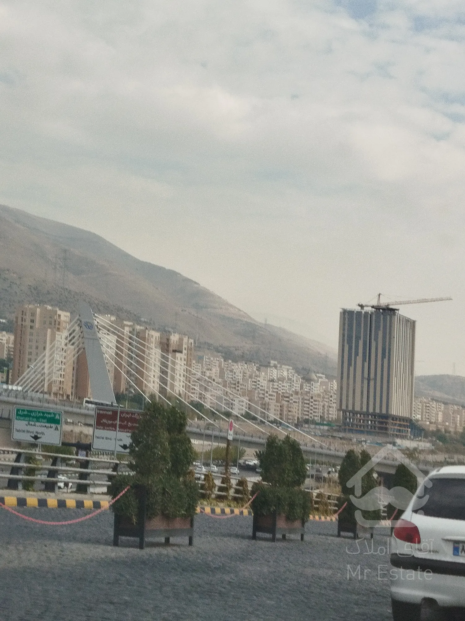 واحد ۱۰۸ متری اکازیون خوش نقشه در چیتگر