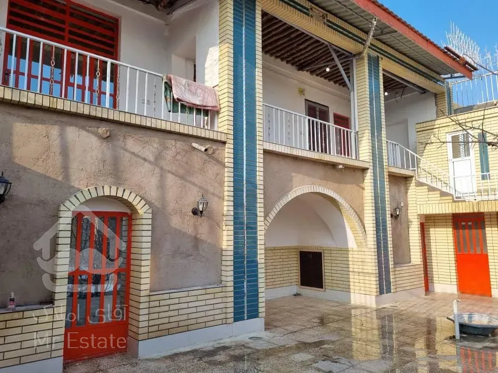 خونه باغ سنتی به سبک قدیم بازسازی و مرمت شده شهر باغشاد باغبهادران