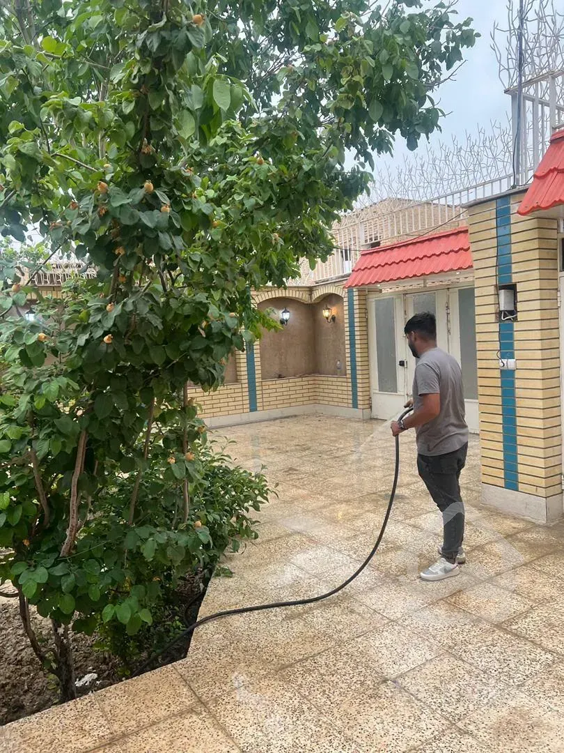 خونه باغ سنتی به سبک قدیم بازسازی و مرمت شده شهر باغشاد باغبهادران