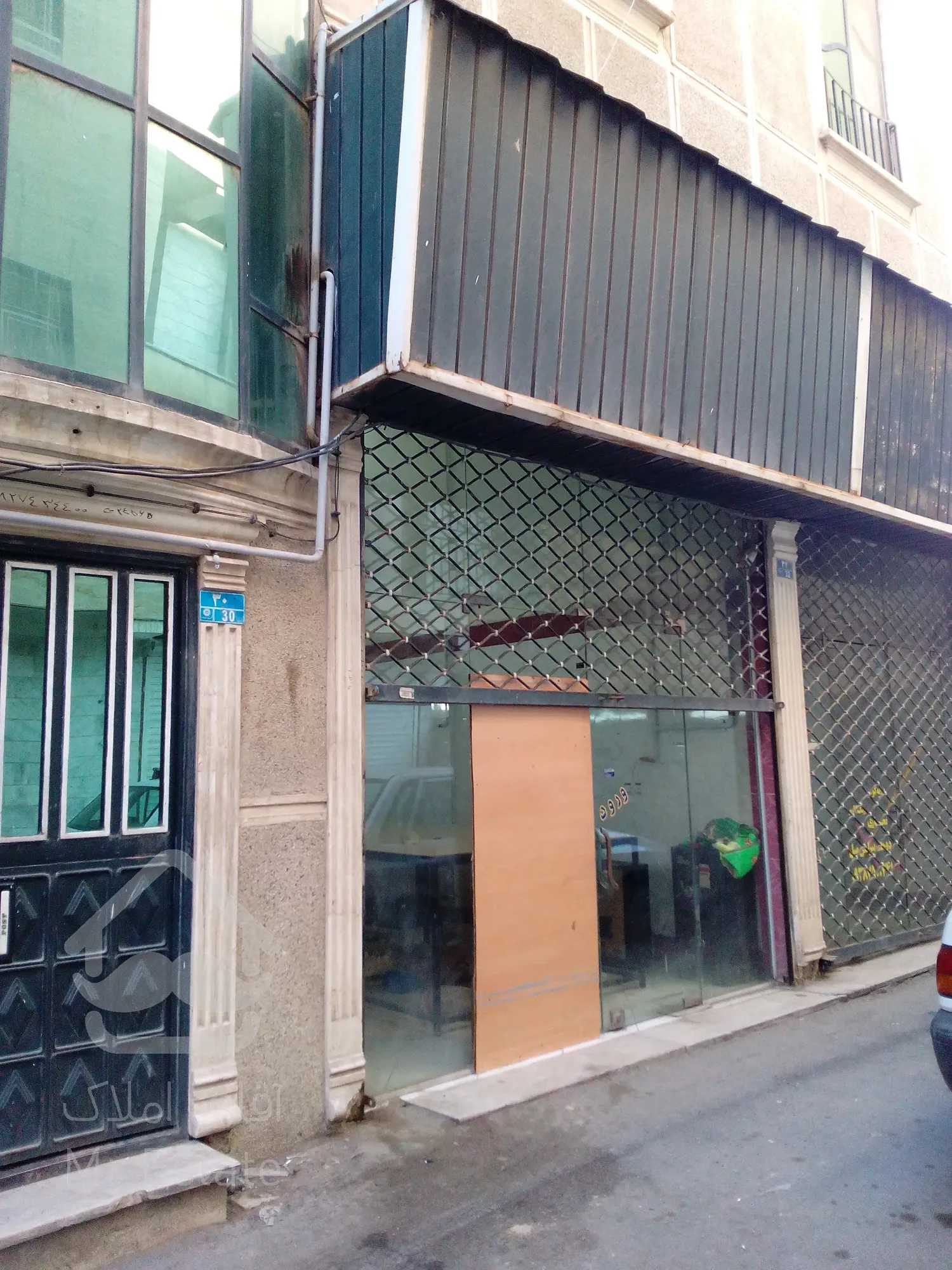 مغازه فروشی روبروی بازینو و مصلی ملارد مارلیک