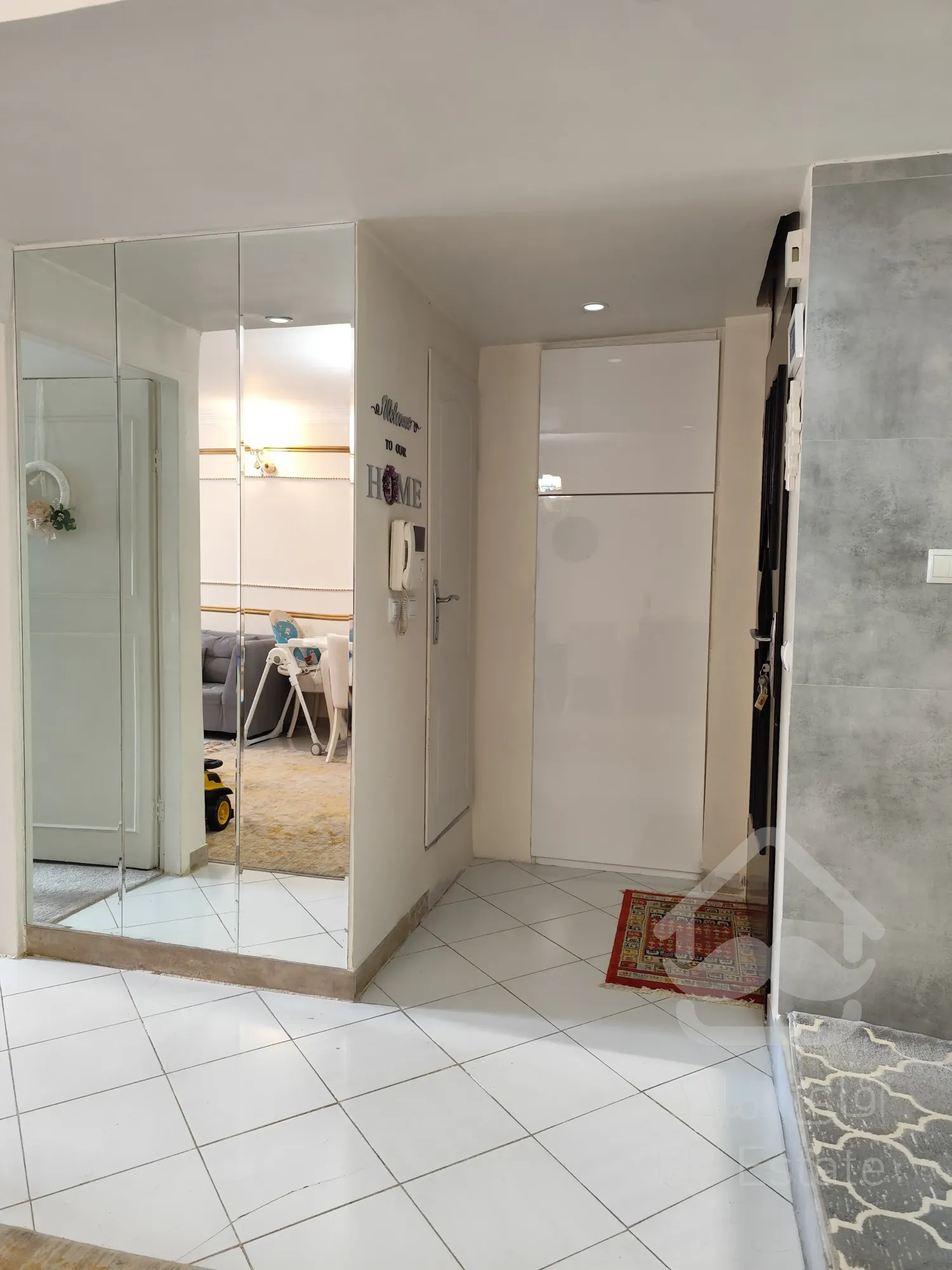 آپارتمان دوخوابه تک واحدی فول بازسازی