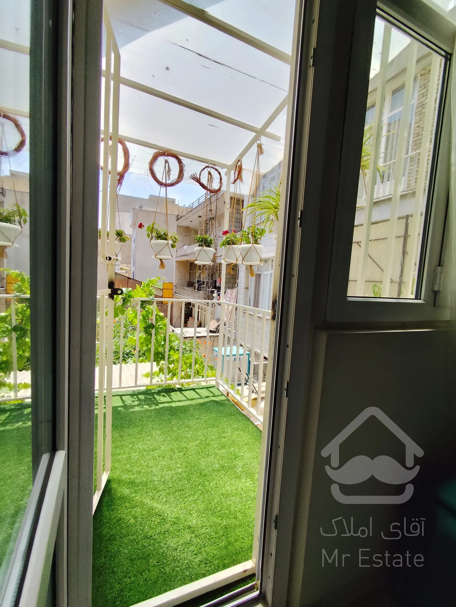 آپارتمان دوخوابه تک واحدی فول بازسازی