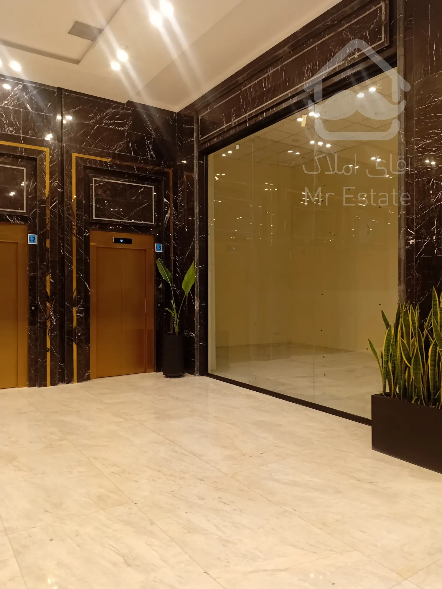 فروش مغازه 20 متری لوکس در رونیکا مال تجاری