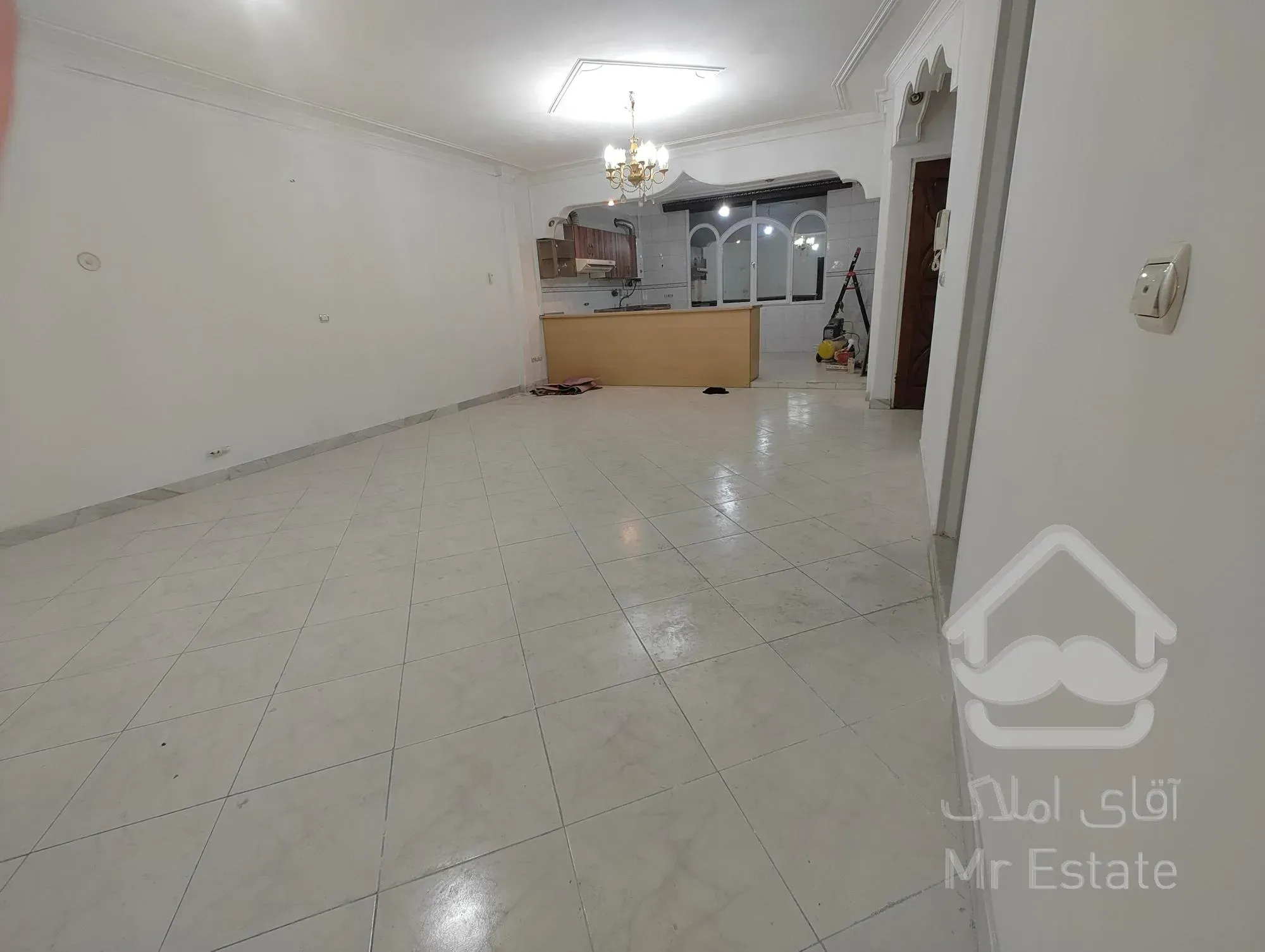 100 متر ، پیروزی ، عارف شمالی