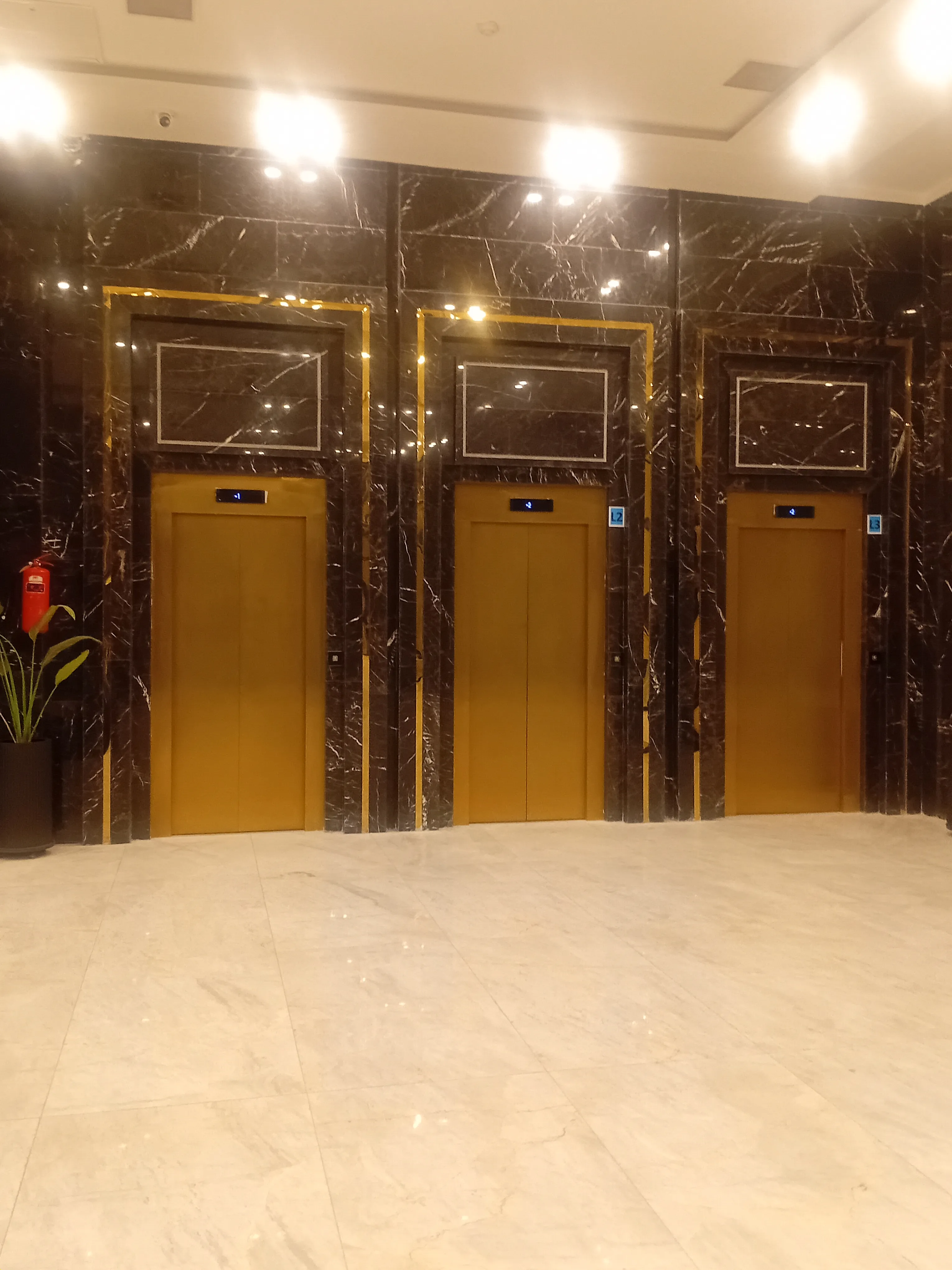 فروش ۴۰ متر در رونیکا ما پاسدارن فول امکانات