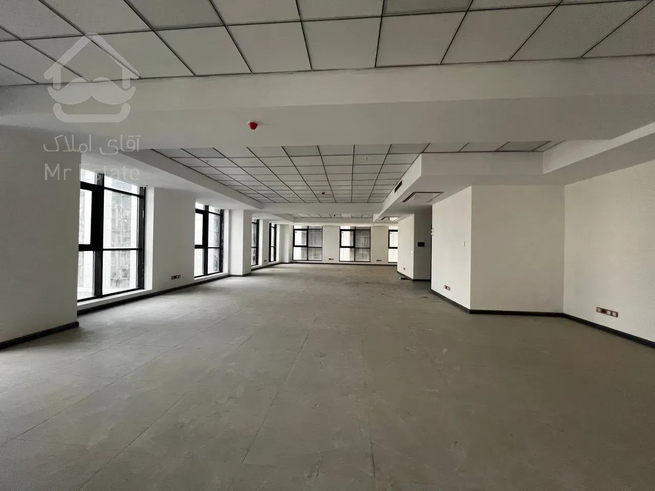 فروش واحد اداری ۲۰۰ متری در غرب تهران
