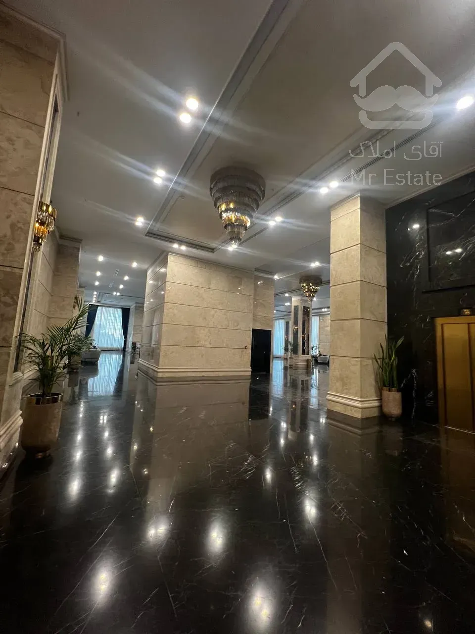 فروش واحد اداری ۲۰۰ متری در غرب تهران