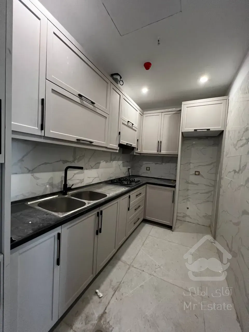 فروش دفتر اداری ۷۱ متری در پونک