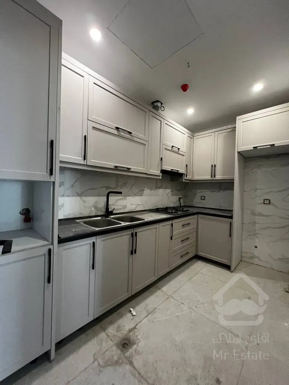 فروش دفتر اداری ۷۱ متری در پونک