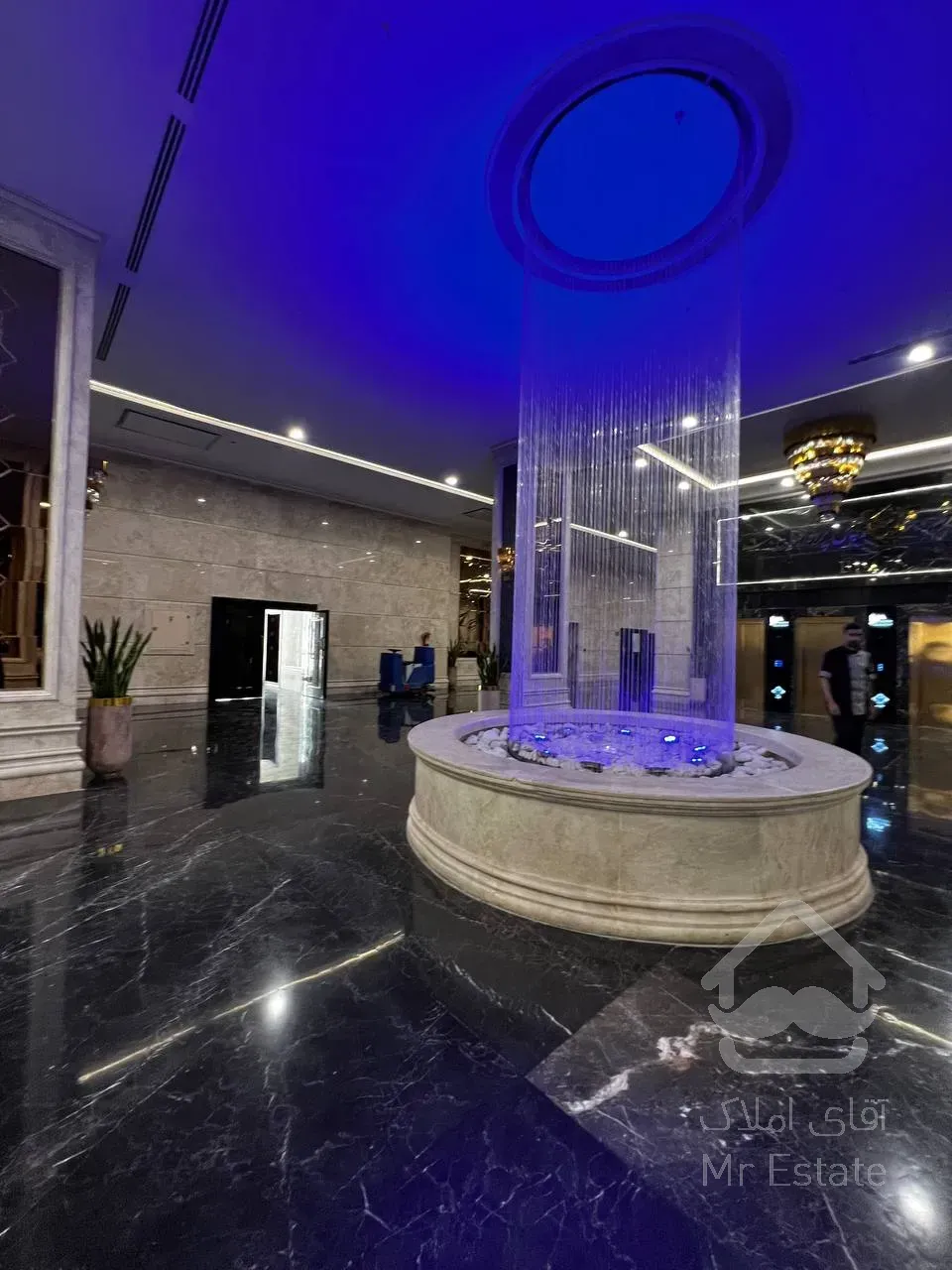 فروش دفتر اداری ۷۱ متری در پونک