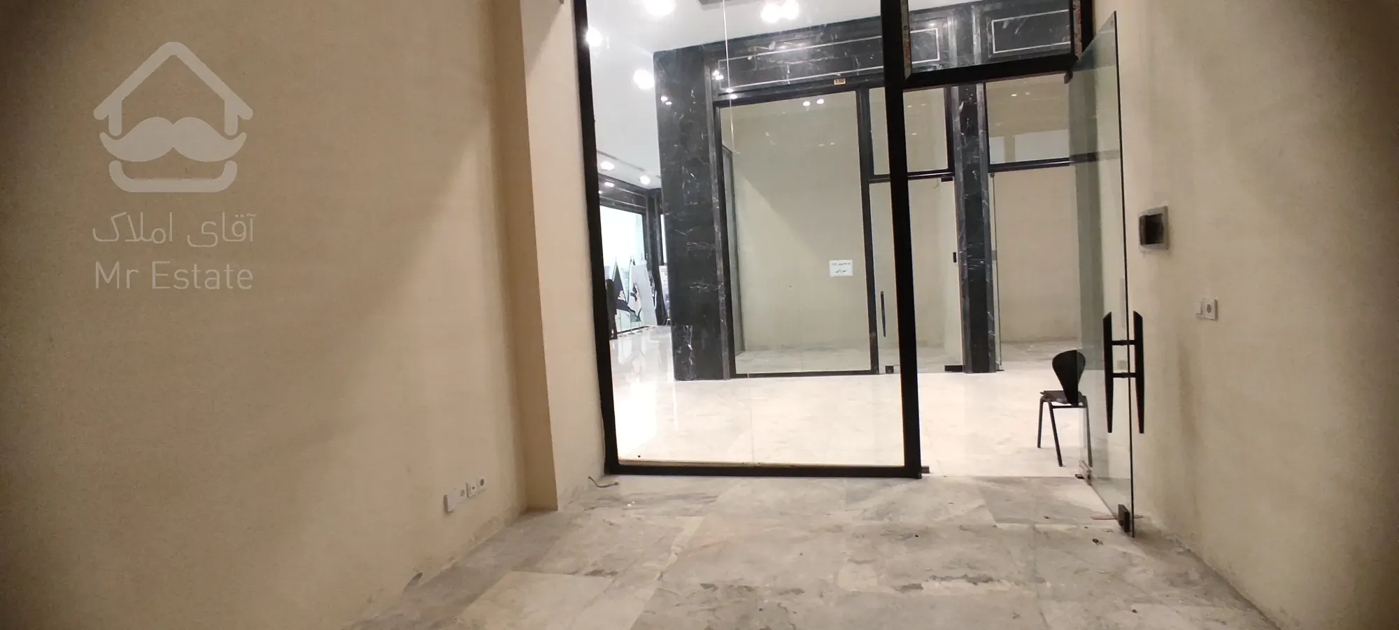 فروش واحد ۵۶متر تجاری در هروی با اقساط ۱۲ماهه