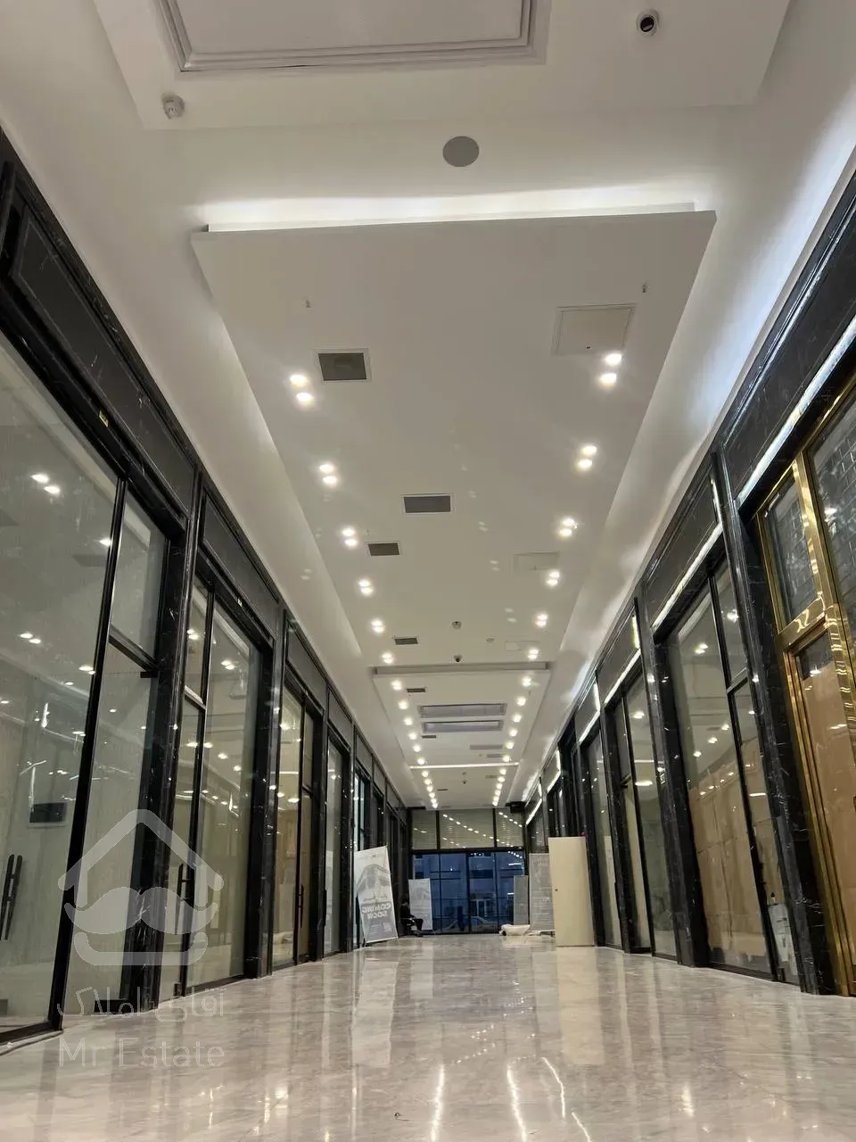 پیش‌فروش مغازه ۱۹ متری در رونیکاپالاس پونک