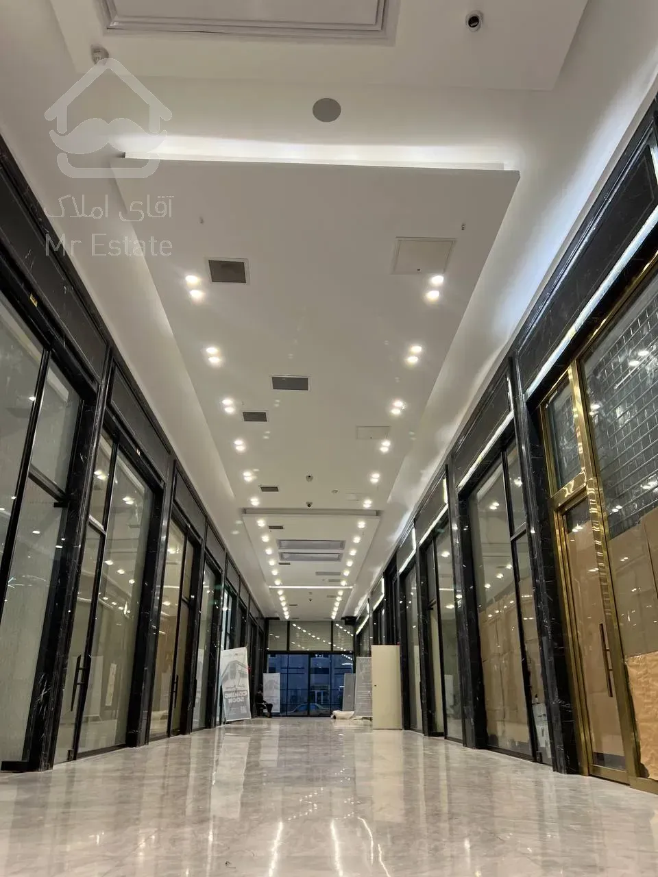 پیش‌فروش مغازه ۱۹ متری در رونیکاپالاس پونک