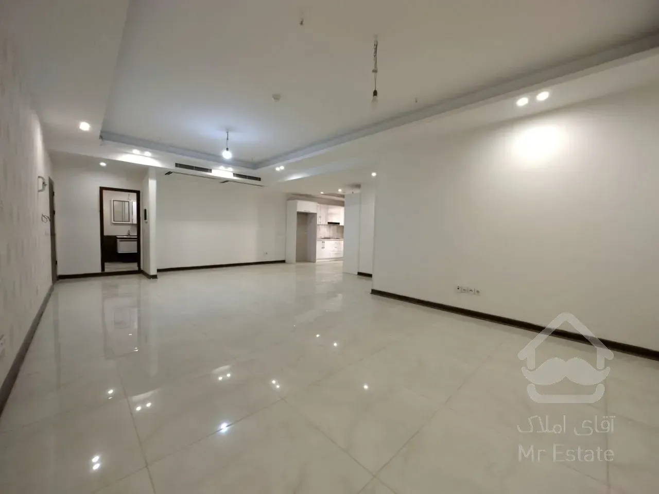 پیش‌فروش آپارتمان ۱۲۳ متری ۲ خواب شیک در رونیکاپالاس دردشت