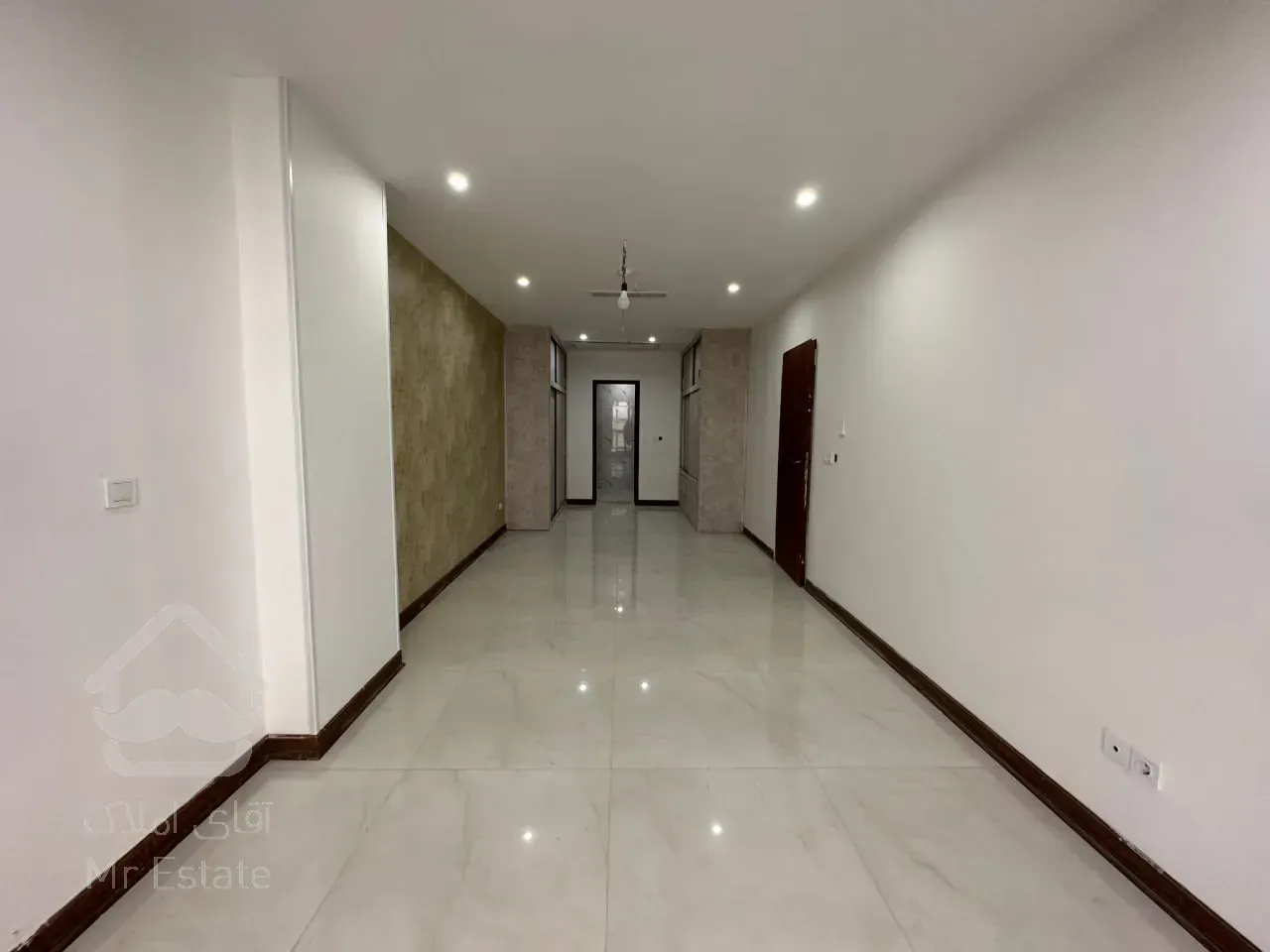 پیش‌فروش آپارتمان ۱۲۱ متری ۲ خواب فول امکانات در برج رونیکاپالاس دردشت