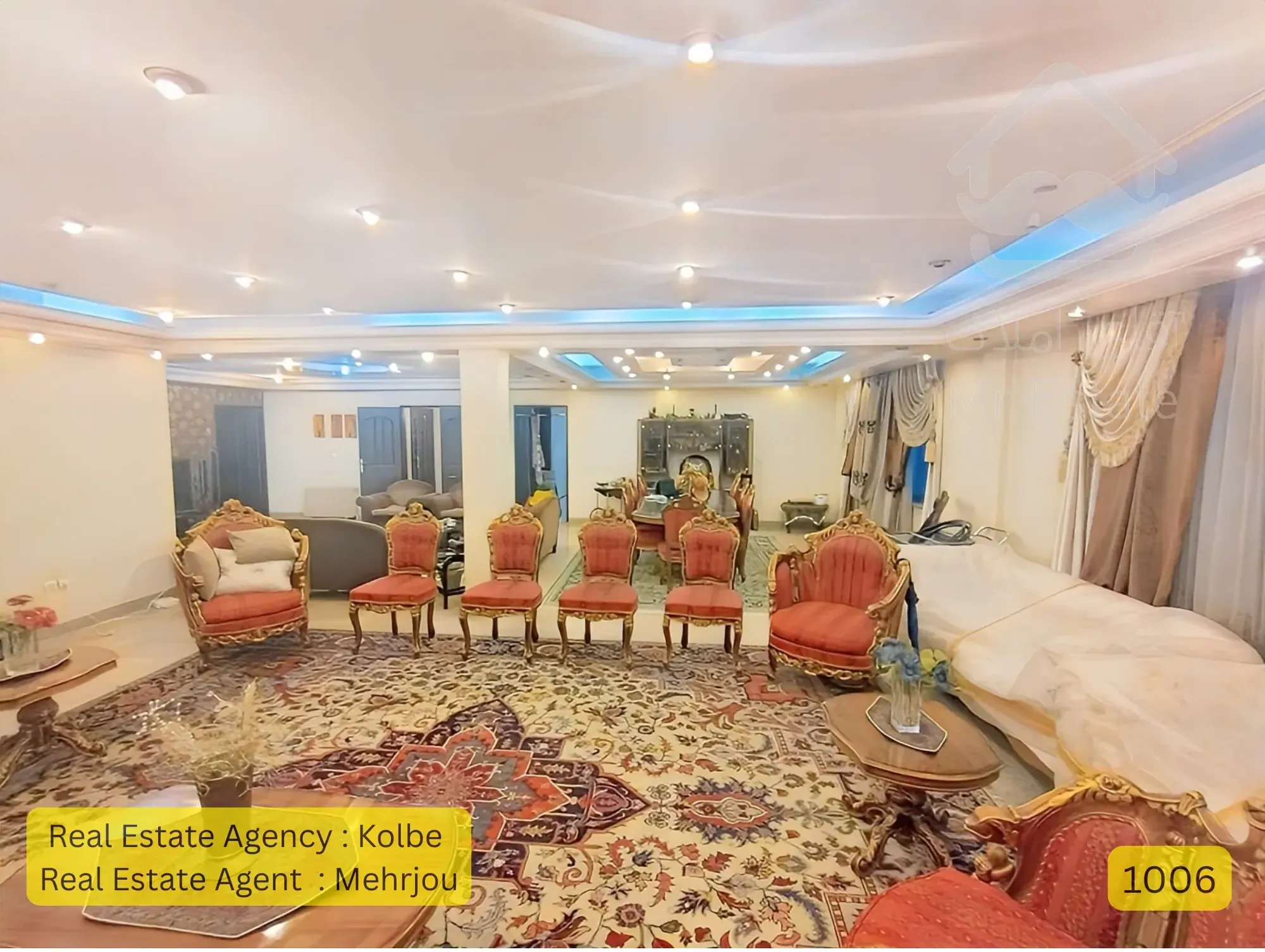 واحد ۲۷۰ متری / ۴ خواب / قلهک