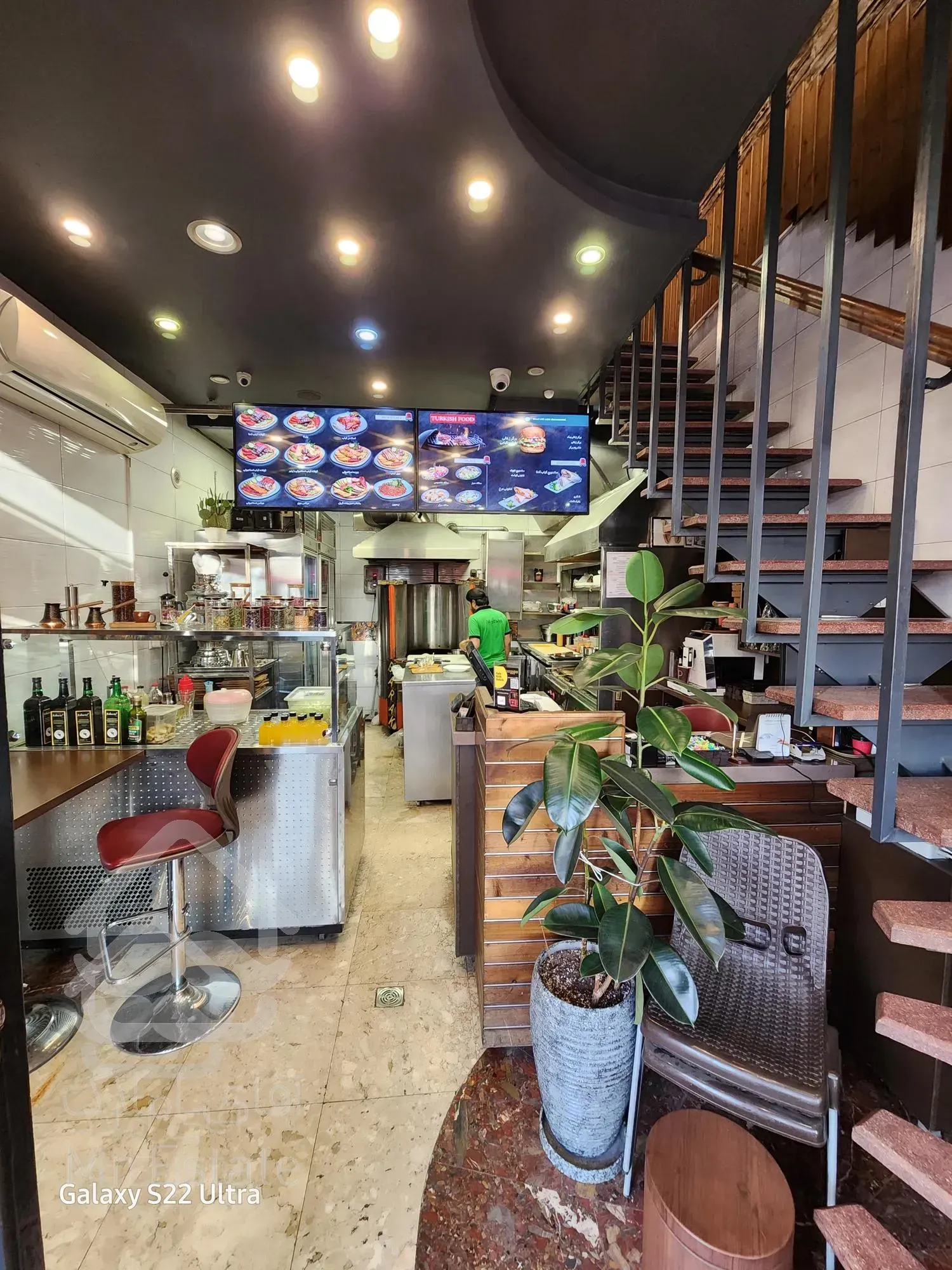 فروش رستوران ترکیه ایی با ویو و فروش عالی