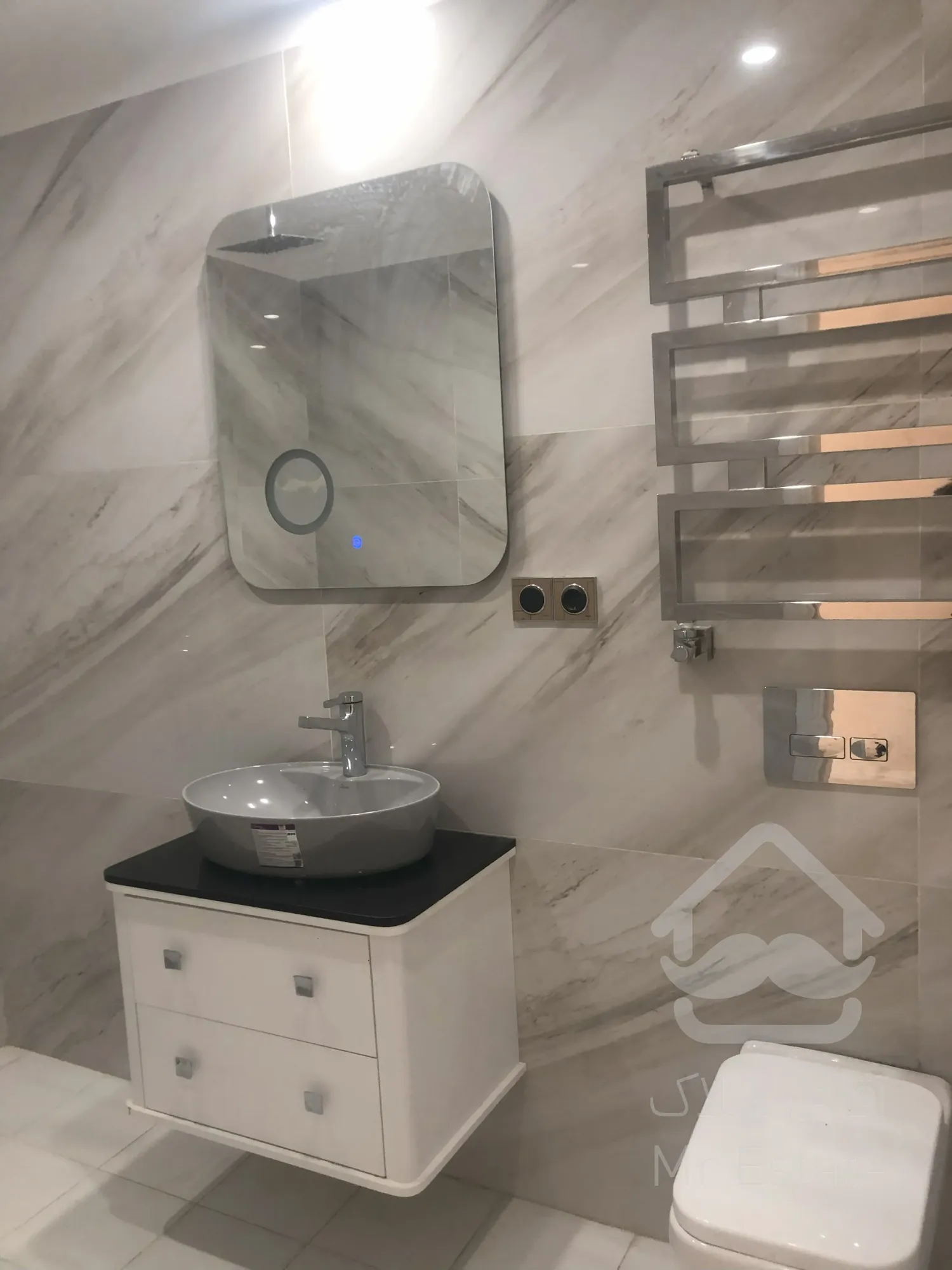 پیش‌فروش آپارتمان ۱۲۶ متری ۲ خواب در نارمک