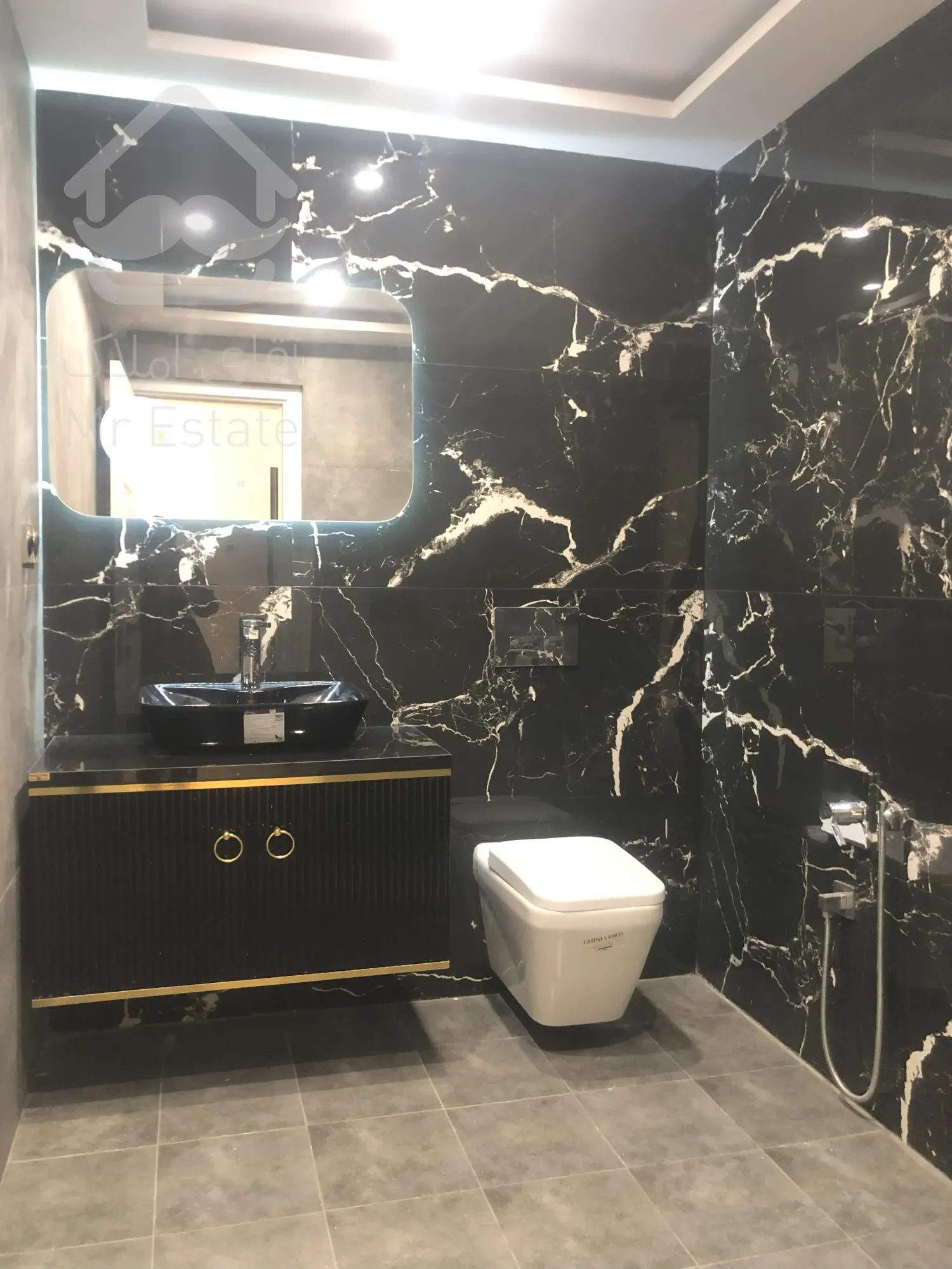 پیش‌فروش واحد ۱۲۵ متری لوکس در منطقه ۸