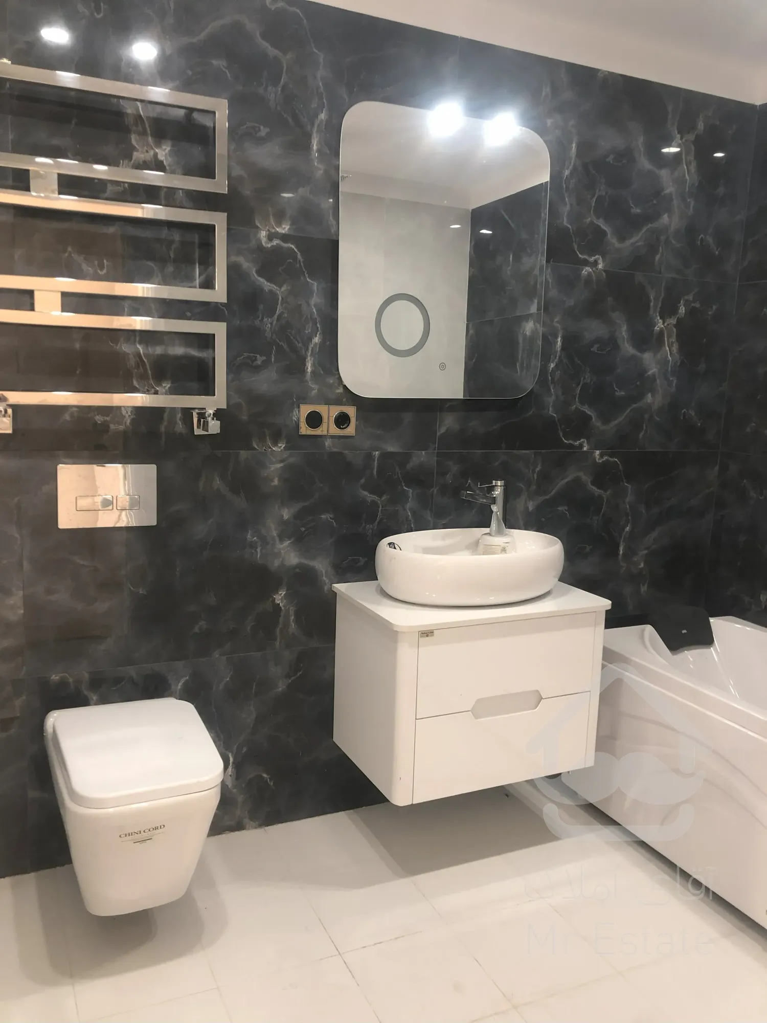 پیش فروش آپارتمان ۱۲۷ متری ۲خواب لوکس در منطقه ۸ تهران