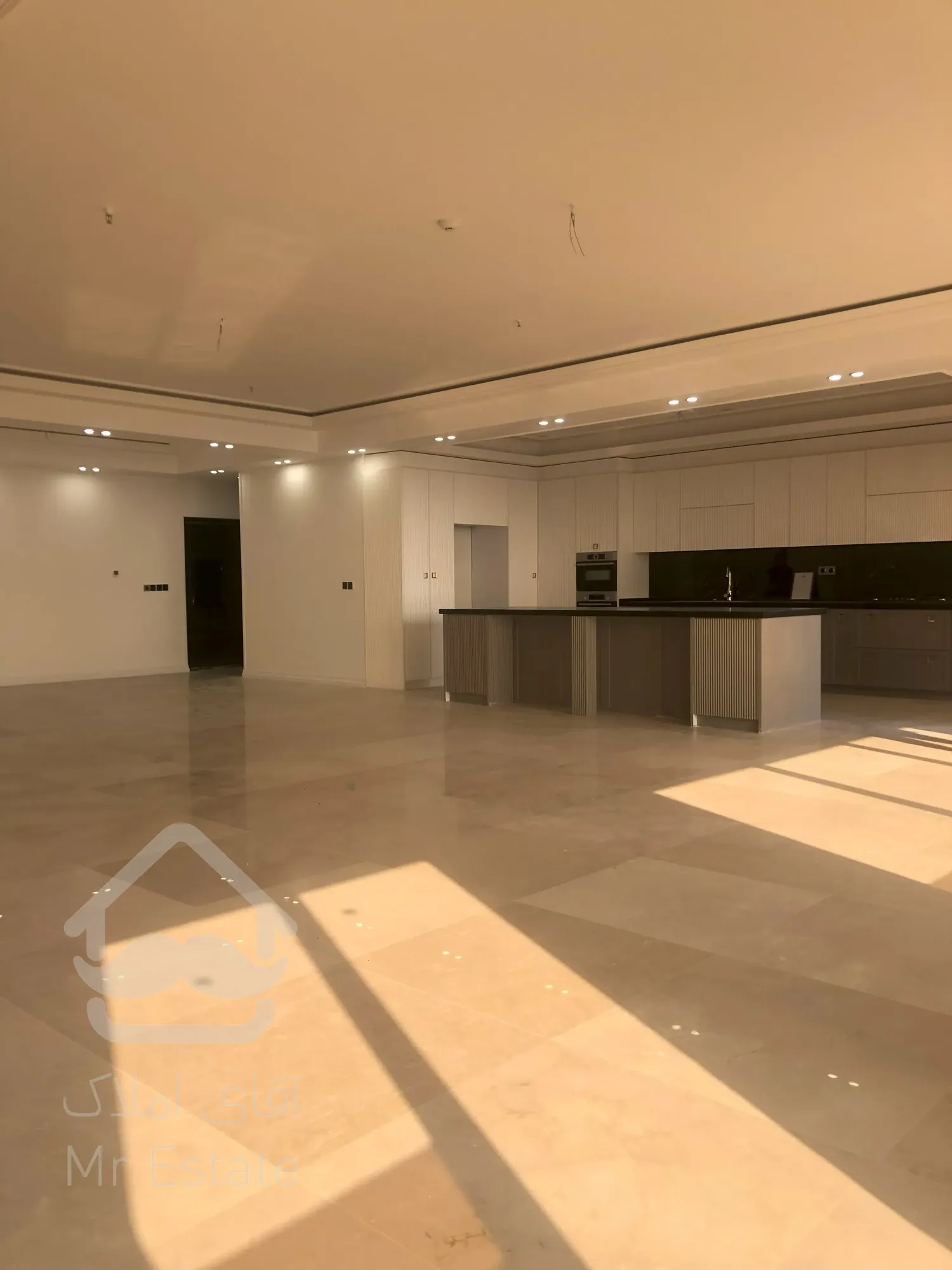 پیش‌فروش واحد ۱۲۲ متری ۲ خواب لوکس در فرجام