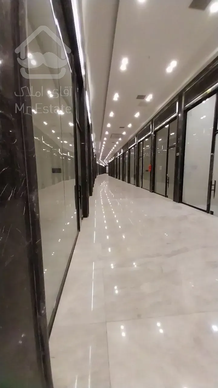 پیش‌فروش واحد تجاری ۲۸ متری با موقعیت عالی در رونیکاپالاس پونک