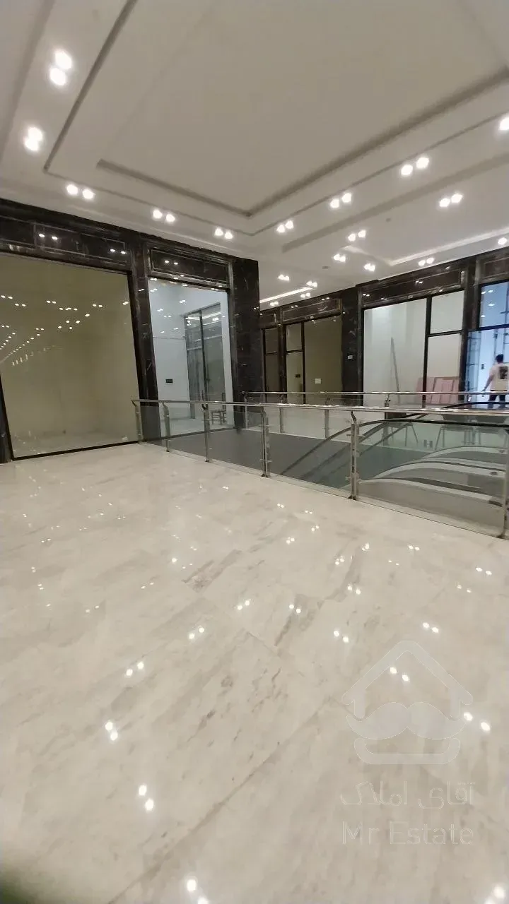 پیش‌فروش واحد تجاری ۲۸ متری با موقعیت عالی در رونیکاپالاس پونک