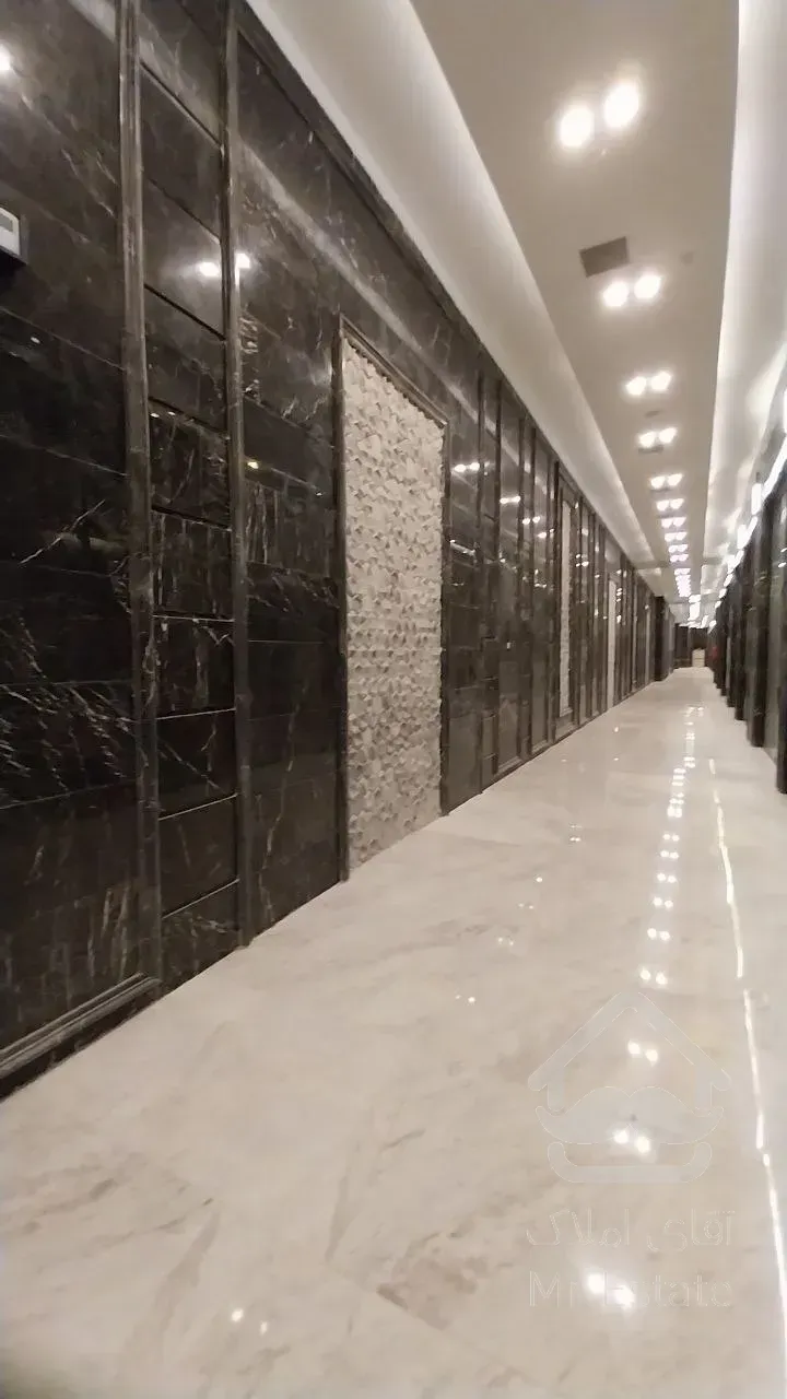 پیش‌فروش واحد تجاری ۲۹ متری در رونیکامال پونک