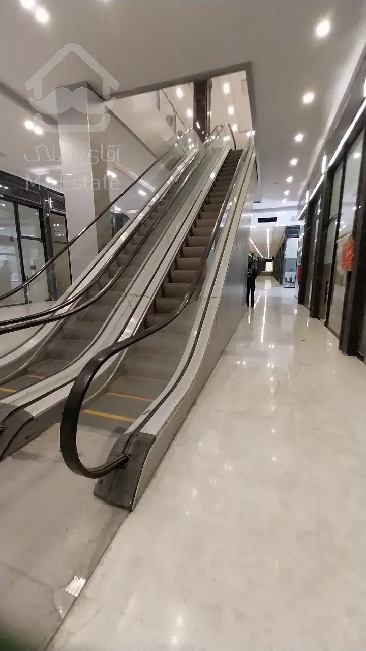 روش شرایطی واحد تجاری ۴۰ متری در رونیکامال هروی