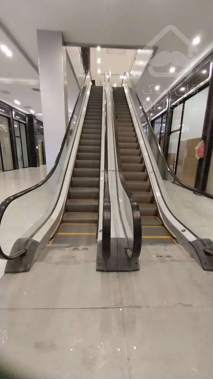 فروش از دم‌ قسط مغازه ۴۰ متری در حسین آباد