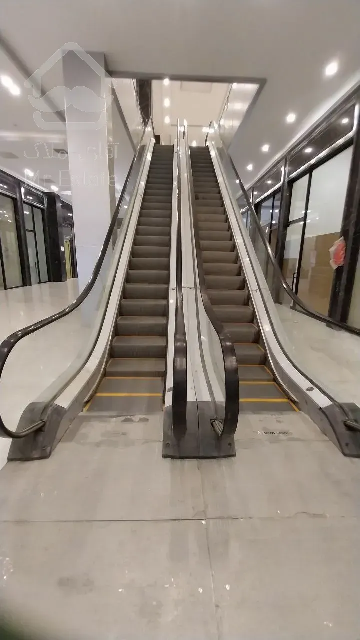 پیش‌فروش مغازه ۳۱ متری با موقعیت طلافروشی در میرزابابائی