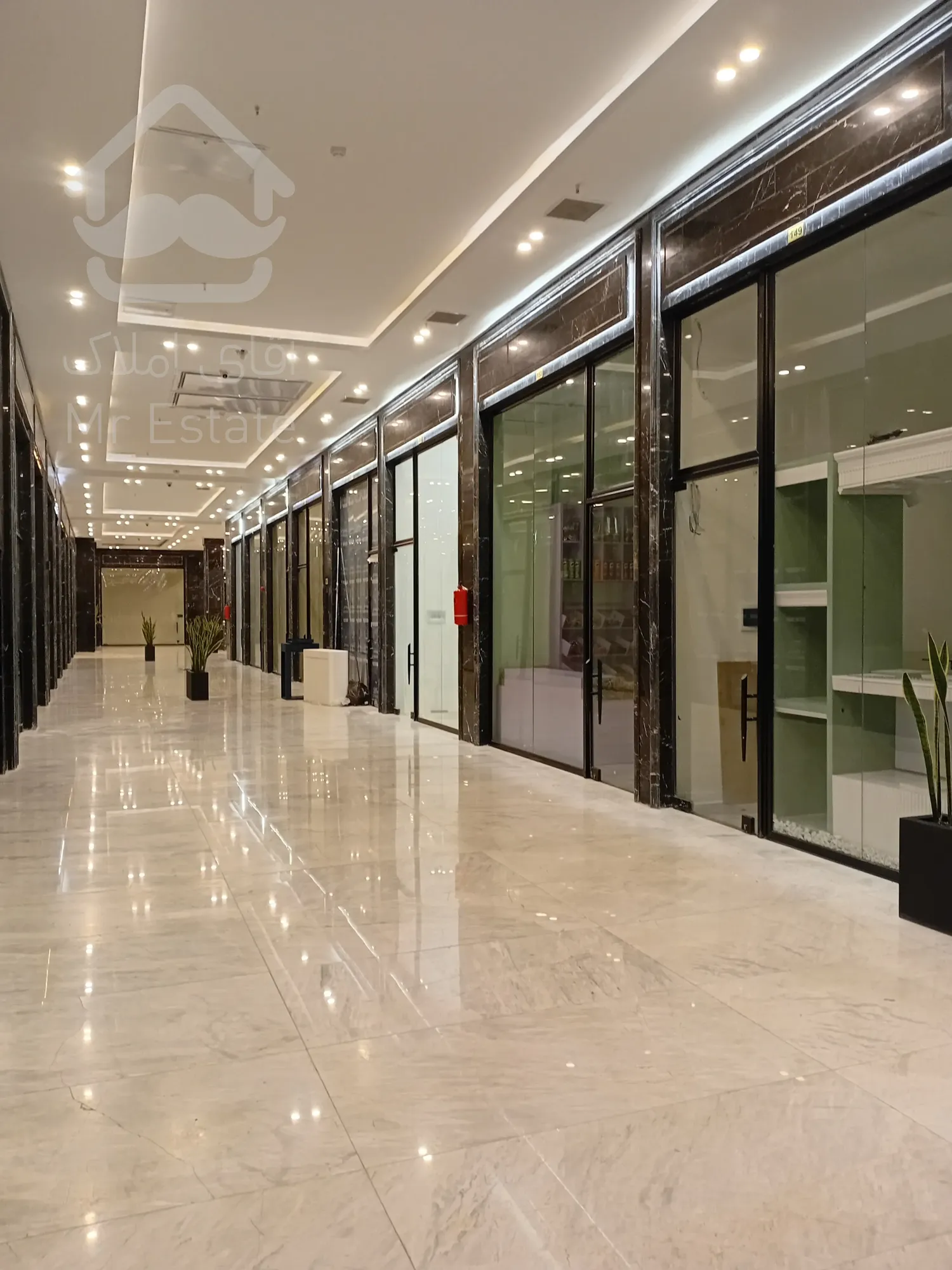 پیش فروش مغازه ۳۱ متری در رونیکاپالاس پونک