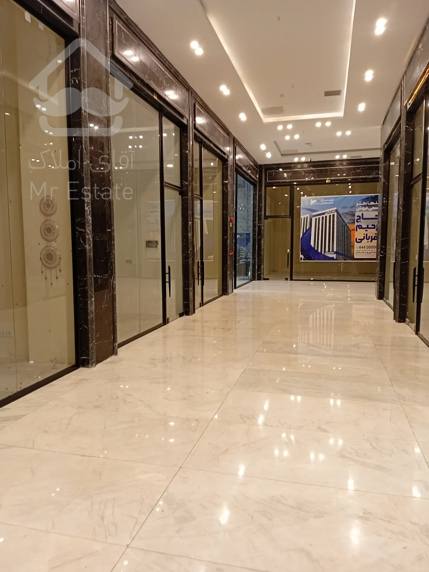 پیش‌فروش واحد تجاری ۳۲ متری در رونیکاپالاس پونک