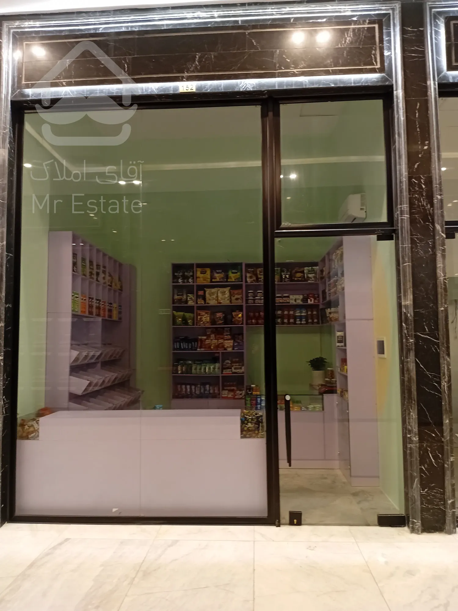 رهن و اجاره مغازه ۲۰ متری در هروی